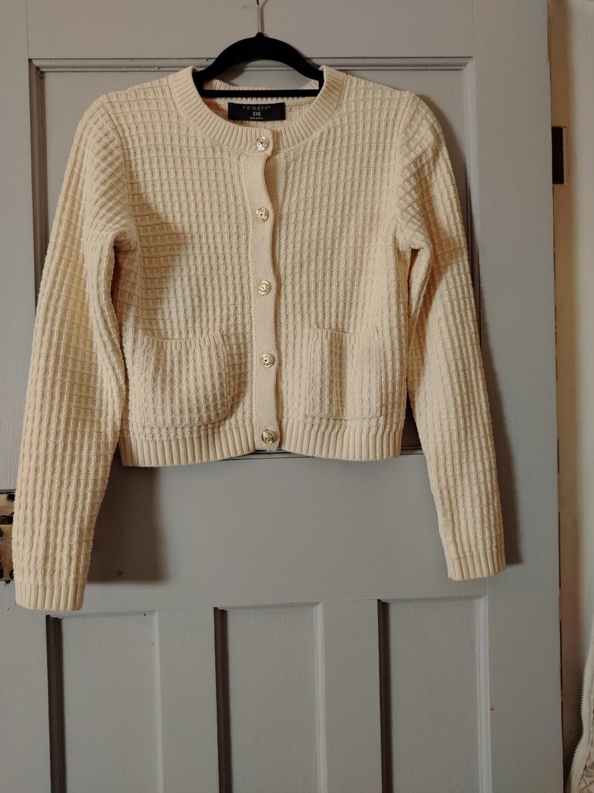 Primark Cream textured knit cardigan with gold buttons size UK 2-4 Size XS / US 0-2 / IT 36-38 - 2 Thumbnail