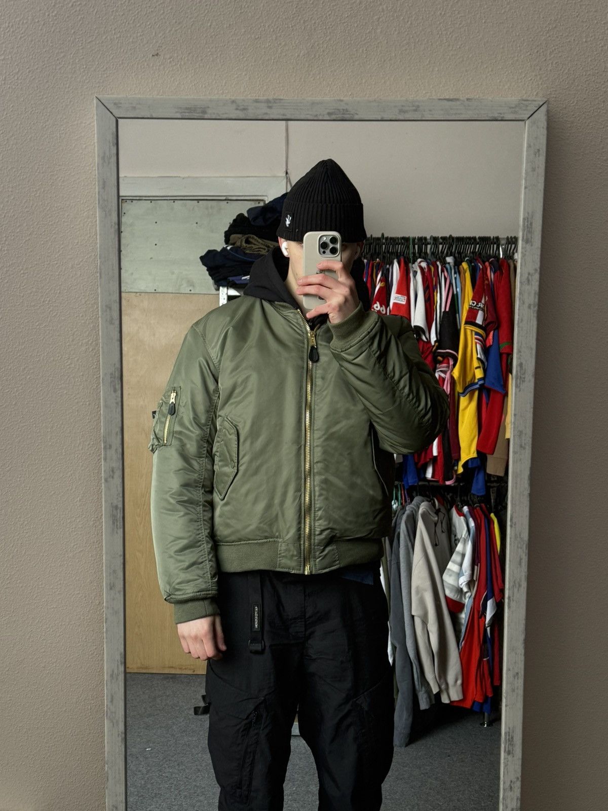 Alpha Industries Vintage Green Reversible Bomber Jacket MA1 Made in USA Size US XL / EU 56 / 4 - 1 Thumbnail