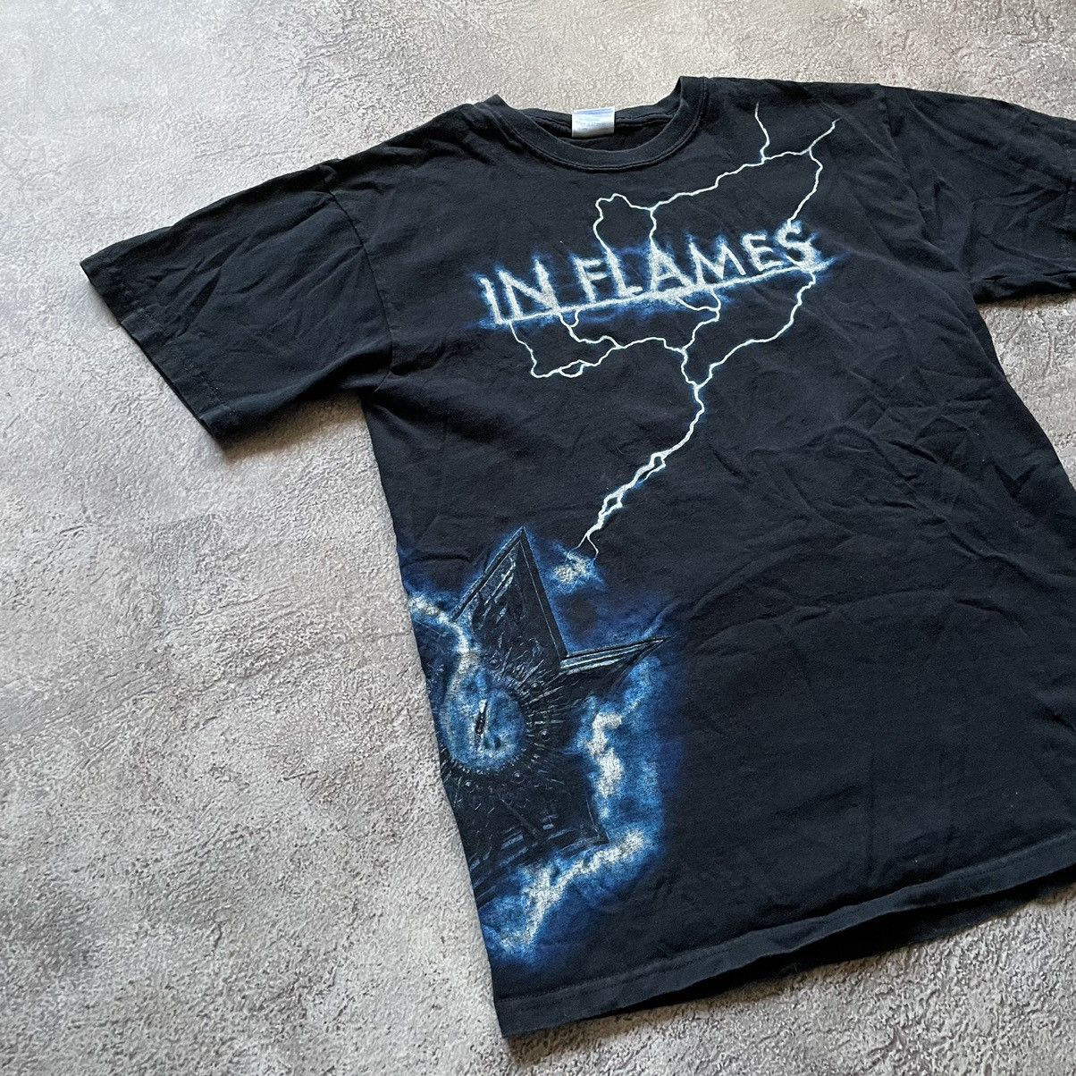 Vintage Vintage Y2K In Flames Band Graphic Tee Grunge Streetwear M Size US M / EU 48-50 / 2 - 4 Thumbnail