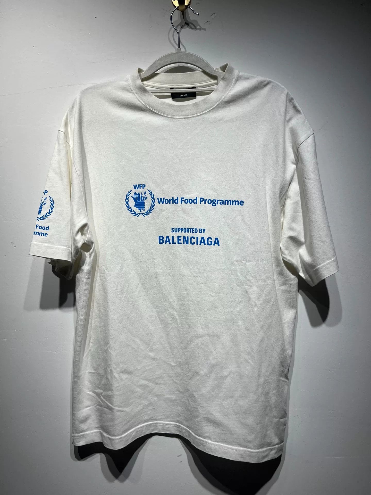 Balenciaga Balenciaga Collab T-Shirt XS Men Size US XS / EU 42 / 0 - 1 Thumbnail