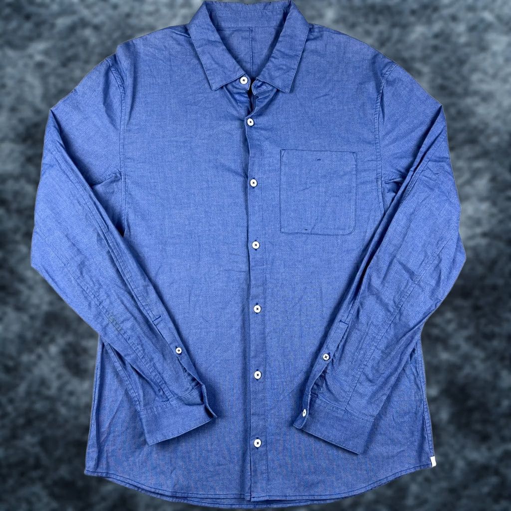 Lululemon Lululemon Commission Stretch Button Shirt Large Mens Blue Long Sleeve Size US L / EU 52-54 / 3 - 1 Thumbnail