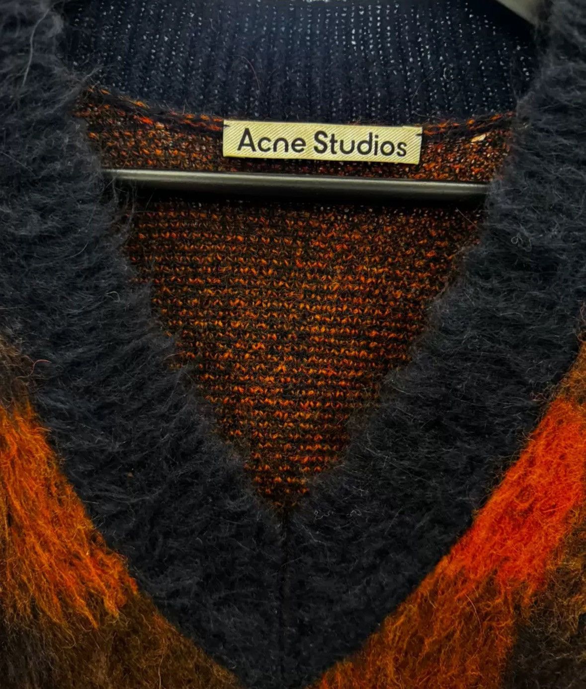 Acne Studios Acne studios Wool V-neck pullover sweater Size US XS / EU 42 / 0 - 4 Thumbnail