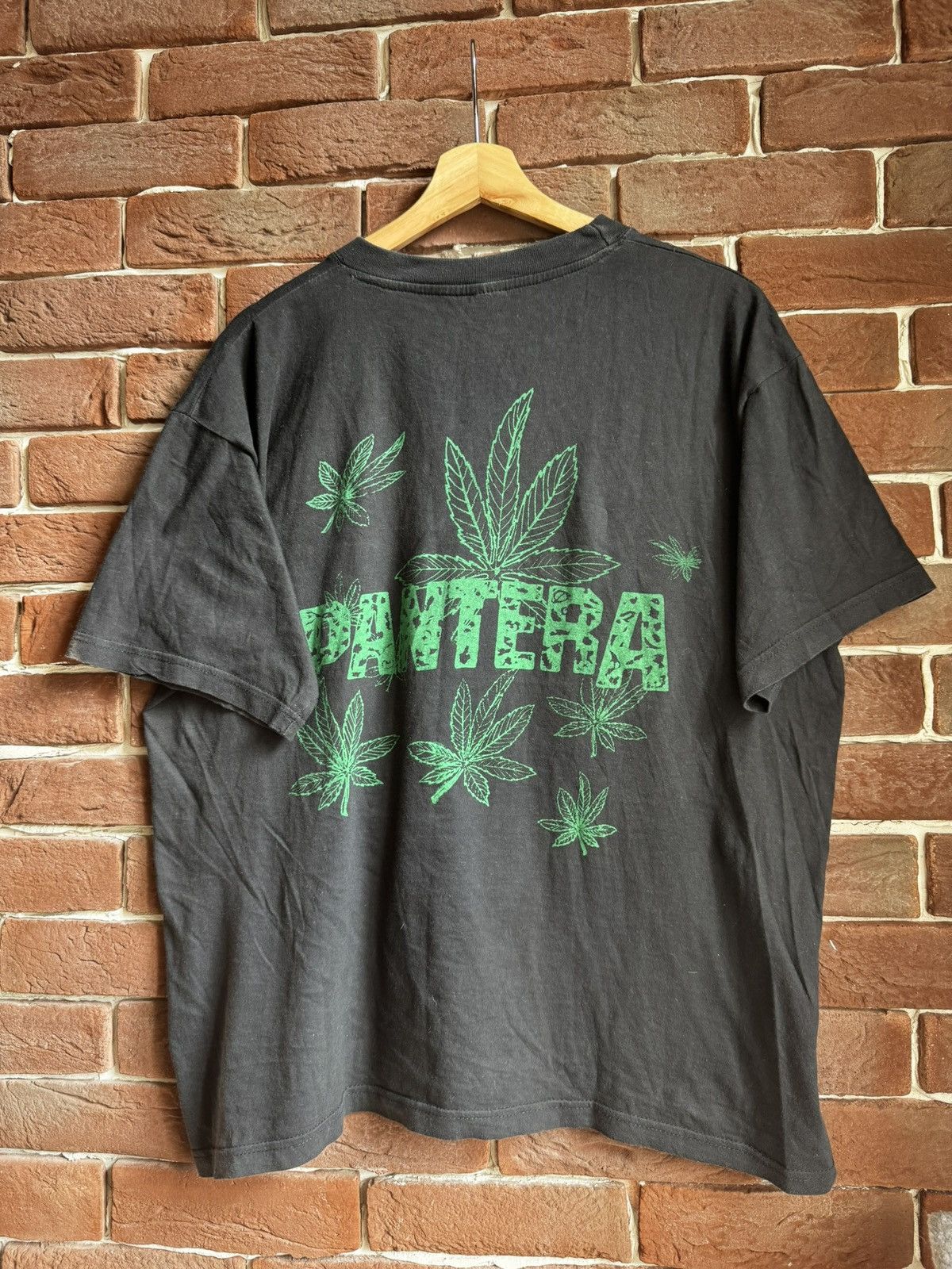 Band Tees 90s Rare Vintage Pantera Far Beyond Tee Metal Band Grail 90s Size US L / EU 52-54 / 3 - 2 Thumbnail