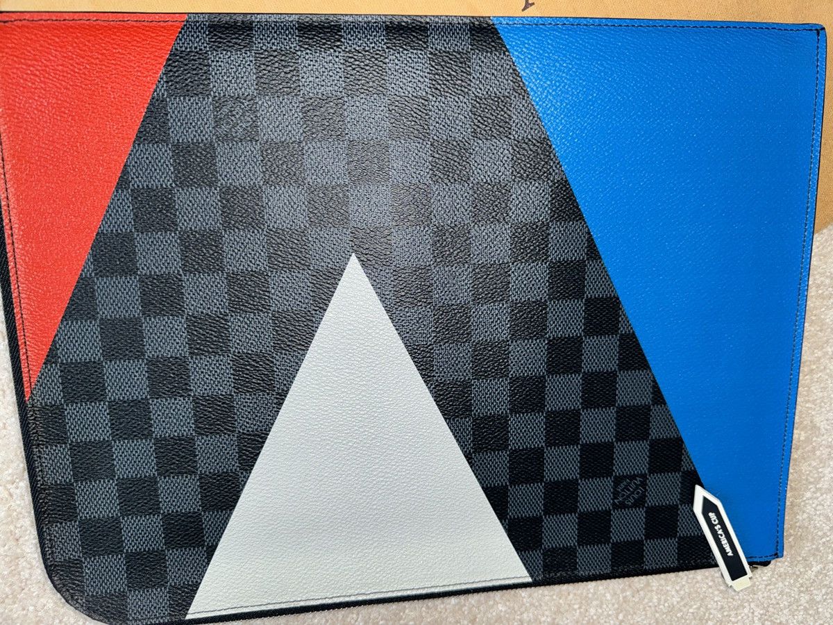 Louis Vuitton LOUIS VUITTON x AMERICA’S CUP CLUTCH BAG *RARE* Size ONE SIZE - 3 Thumbnail