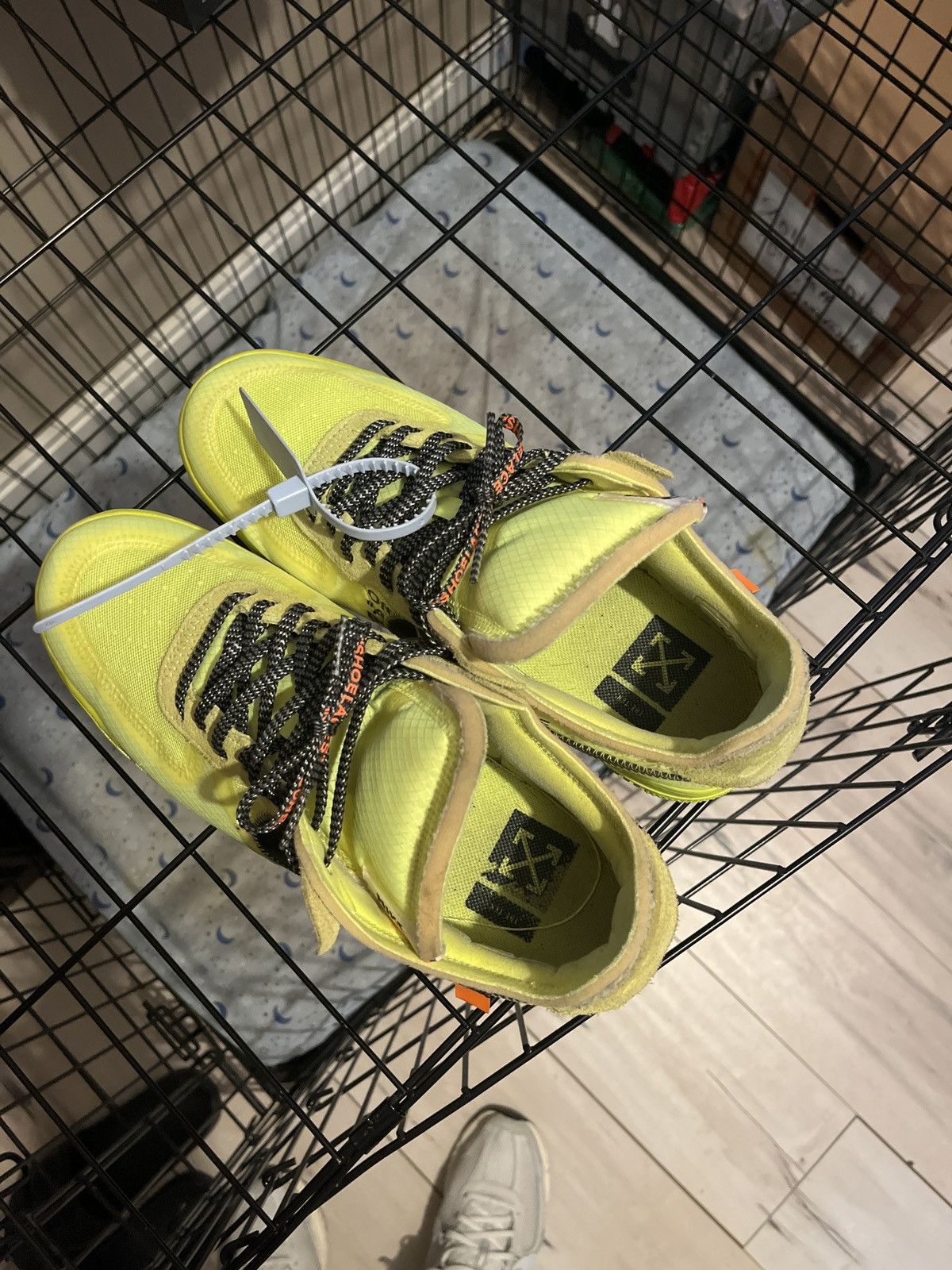 Nike × Off-White Air Force 1 Volts Off-Whites Size US 10.5 / EU 43-44 - 7 Thumbnail