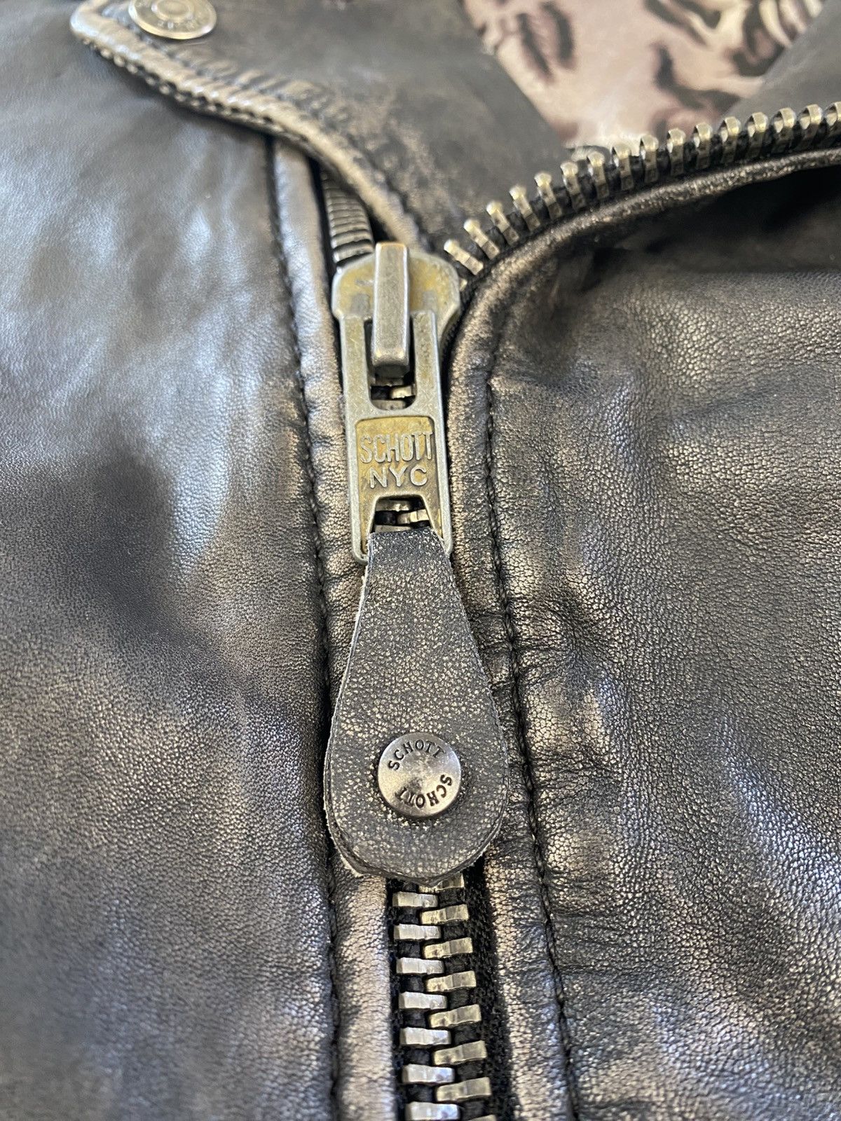 Schott Schott Perfecto Leather Jacket with Metal Studded Size: L Size L / US 10 / IT 46 - 8 Thumbnail