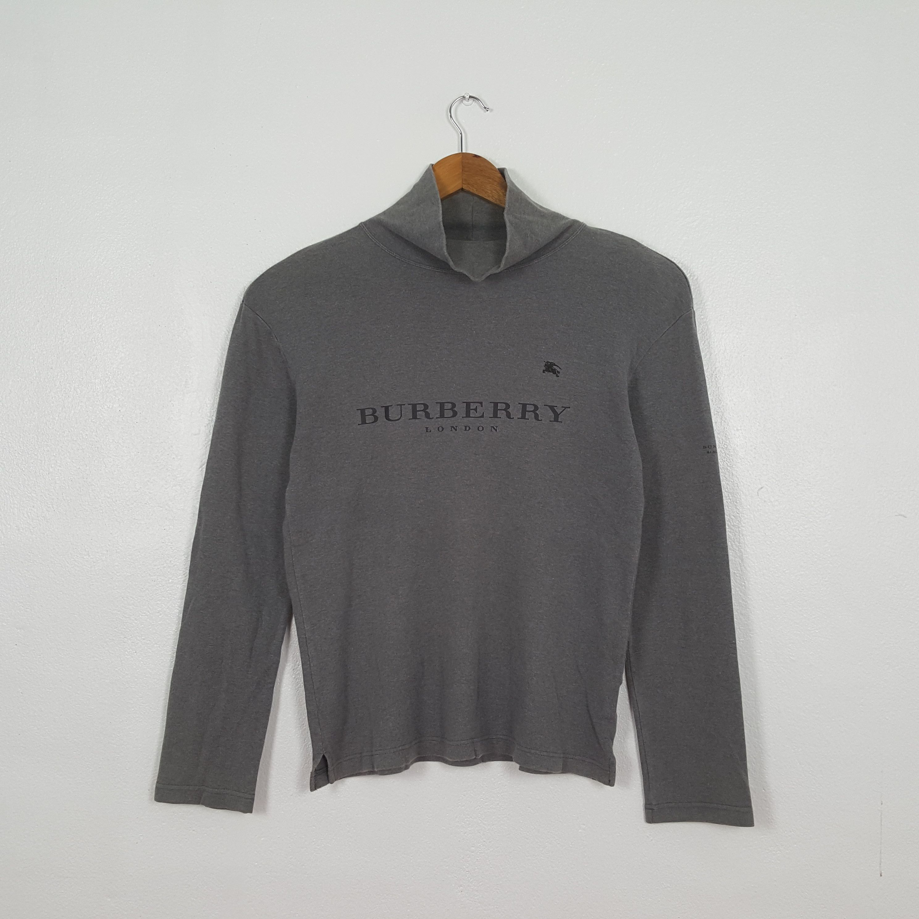 Burberry Vintage Burberry London Fashion Brand T-Shirt C319N33 Size US M / EU 48-50 / 2 - 1 Thumbnail