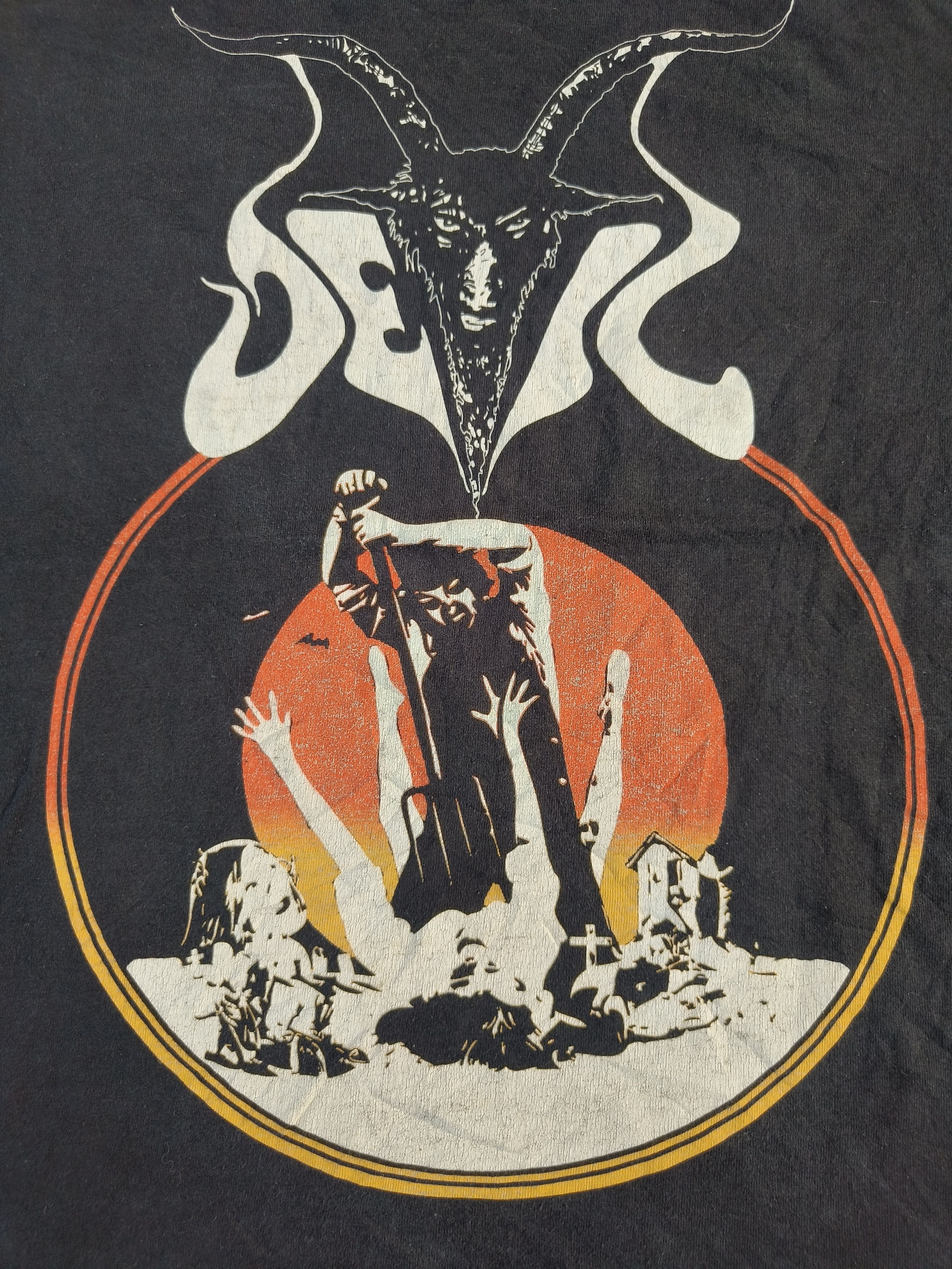 Band Tees Vintage Devil (Doom metal) shirt Size US L / EU 52-54 / 3 - 2 Thumbnail