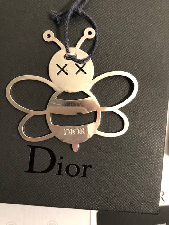 Dior × Kaws Dior x KAWS Bee Metal Ornament Size ONE SIZE - 2 Thumbnail