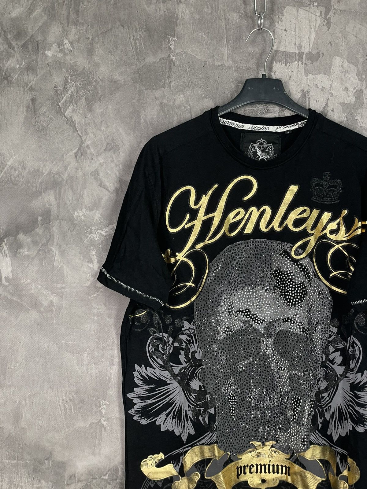 Vintage Vintage Y2K 2000s affliction style gothic Henley tee XL Size US XL / EU 56 / 4 - 3 Thumbnail