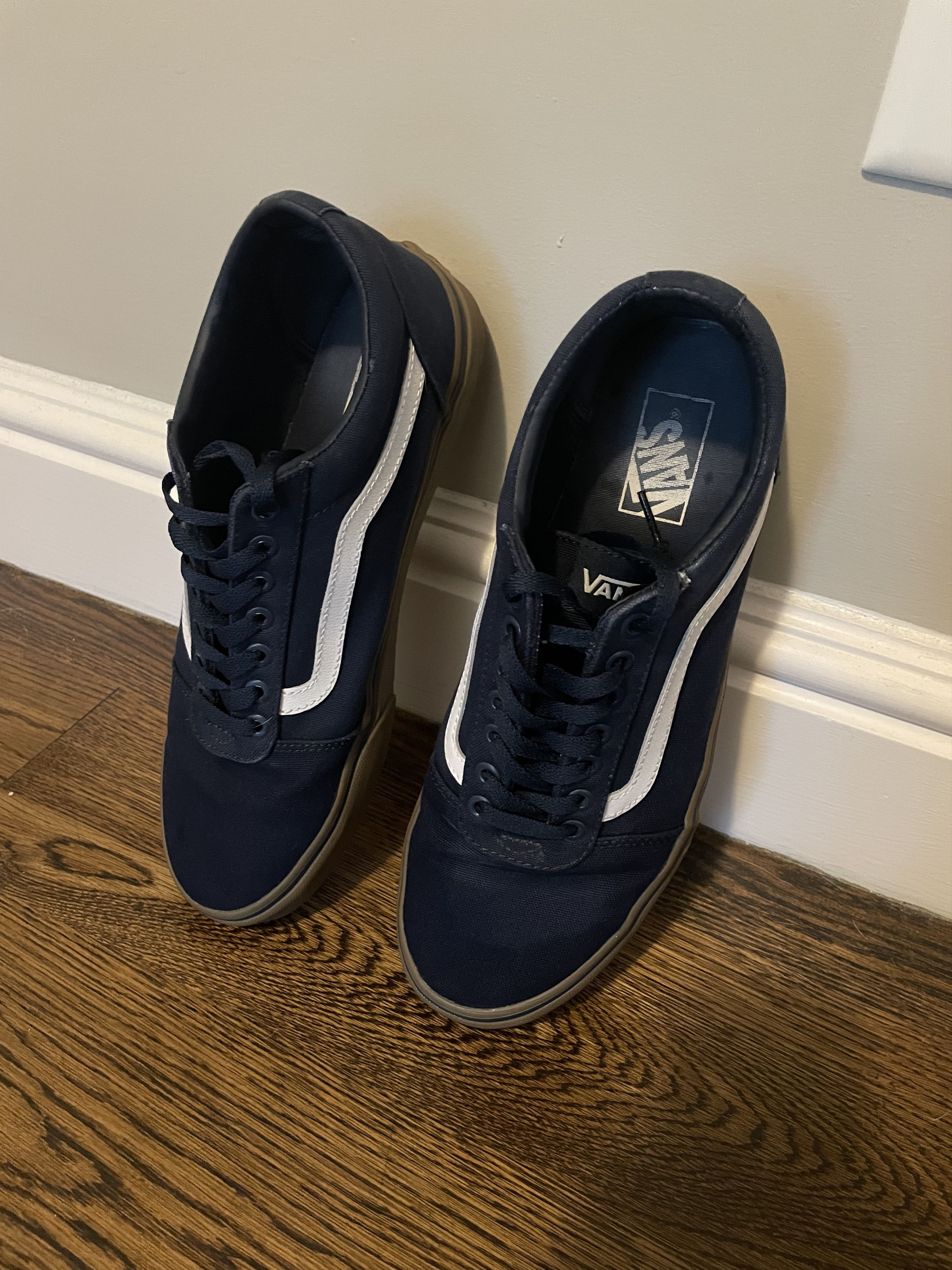 Vans Vans Skate Shoes – Size 10.5 – Classic Style – Light Wear Size US 10.5 / EU 43-44 - 2 Thumbnail