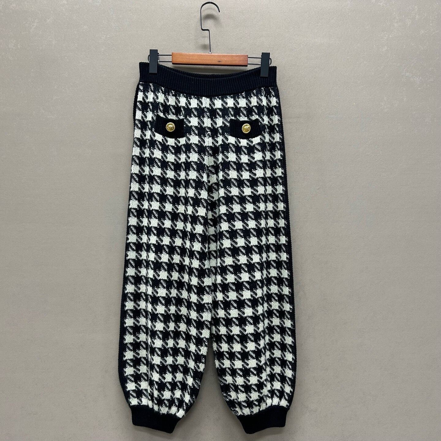 Gucci Houndstooth Button Casual Pants