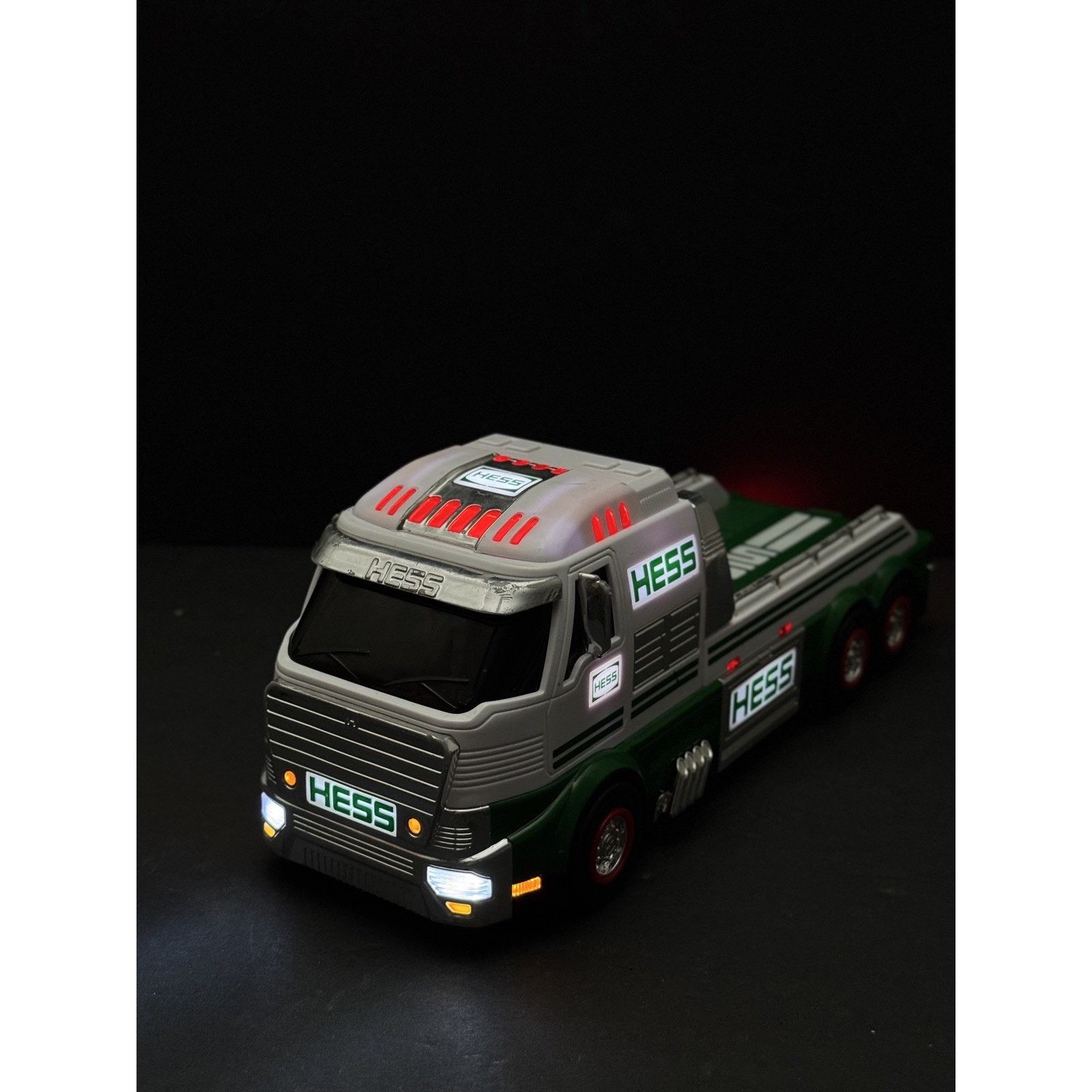 & Other Stories HESS 2016 COLLECTIBLE FLAT BED TRUCK HAULER lights & sounds Size ONE SIZE - 2 Thumbnail