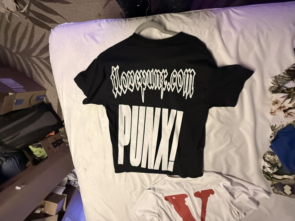Other ilovepunx.com sold out 1 of 1 “brittney” tee Size US L / EU 52-54 / 3 - 14 Thumbnail