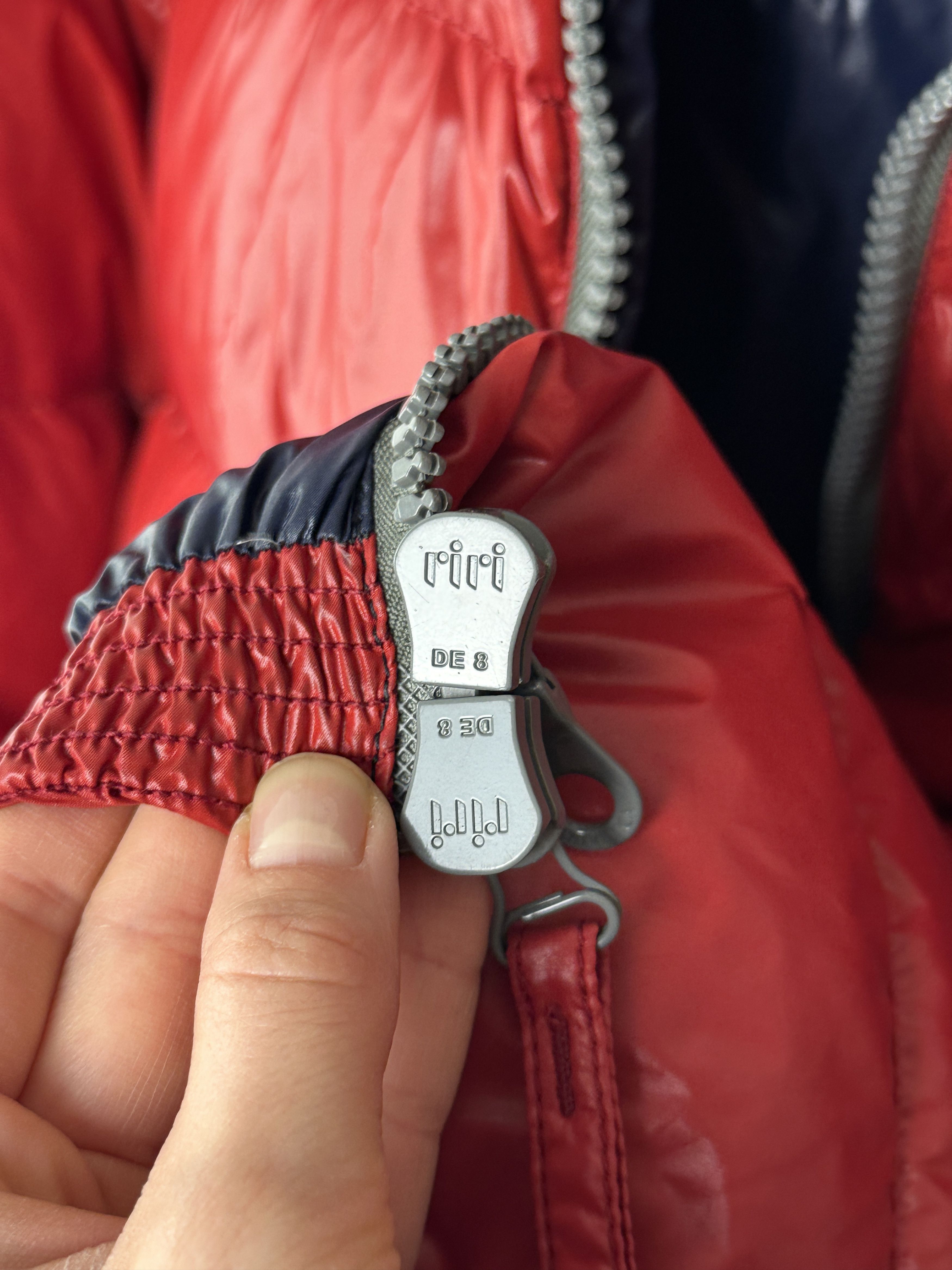 Duvetica DUVETICA Womens Red Full Zip Hooded Down Puffer Jacket Size US L / EU 52-54 / 3 - 4 Thumbnail