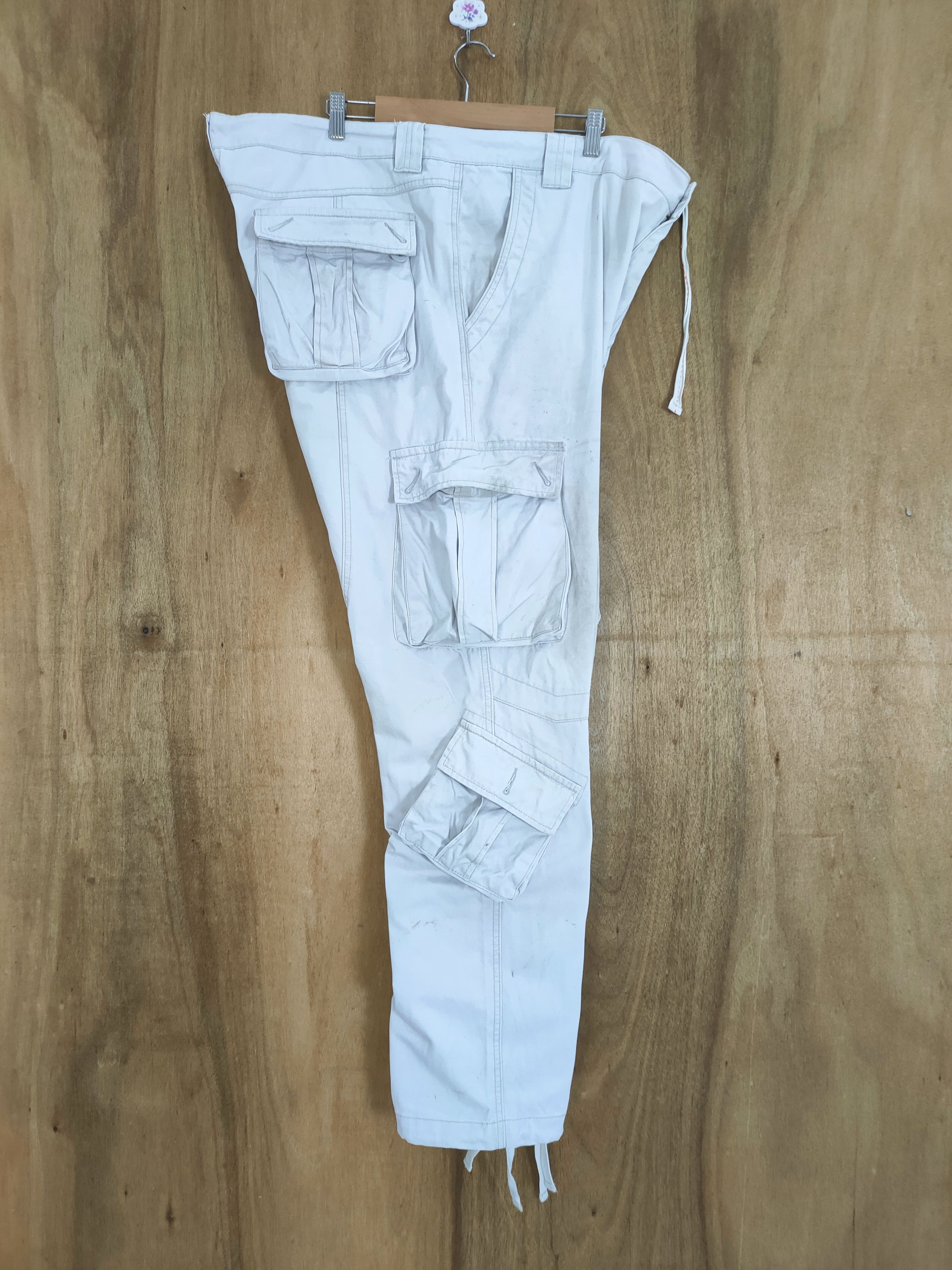 Japanese Brand VINTAGE JAPANESE RUSTY WHITE 9POCKET CARGO PANTS Size US 42 / EU 58 - 4 Thumbnail