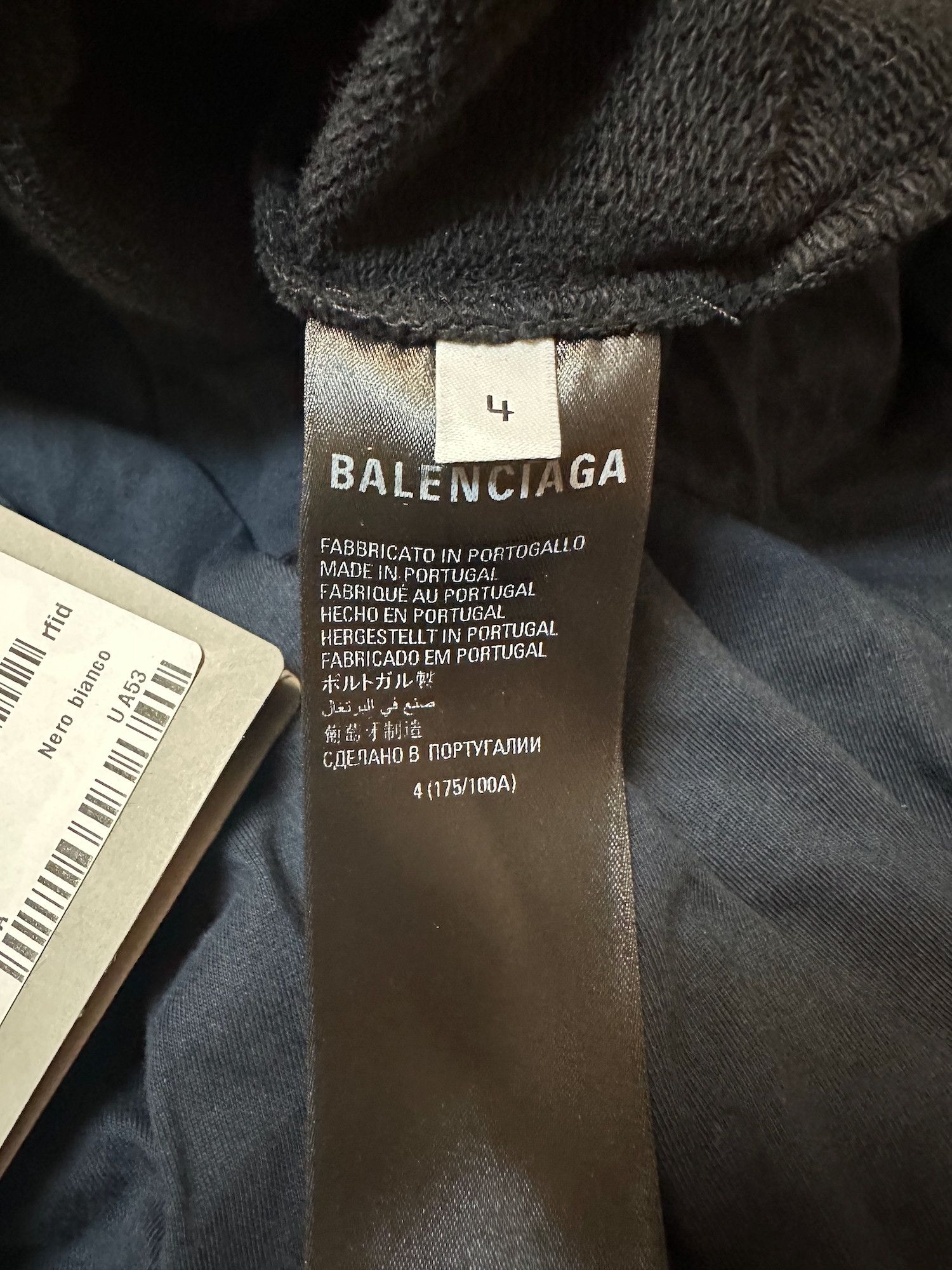 Balenciaga Balenciaga 22FW BB Be Different Hoodie Oversized Size US XL / EU 56 / 4 - 8 Thumbnail