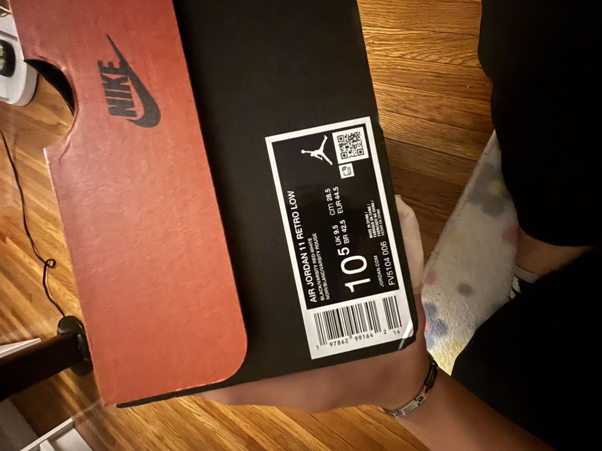 Jordan Brand Air Jordan 11 Retro Low “Bred” Size US 10.5 / EU 43-44 - 2 Thumbnail