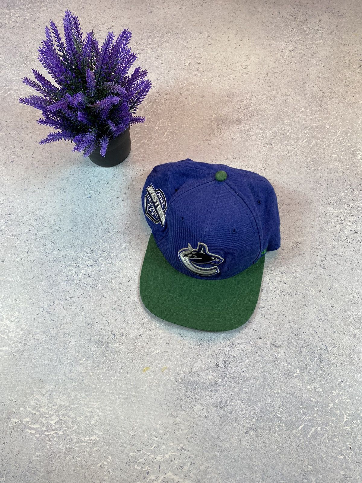 NHL × Vintage NHL Western Conference Blue SnapBack Size ONE SIZE - 1 Thumbnail