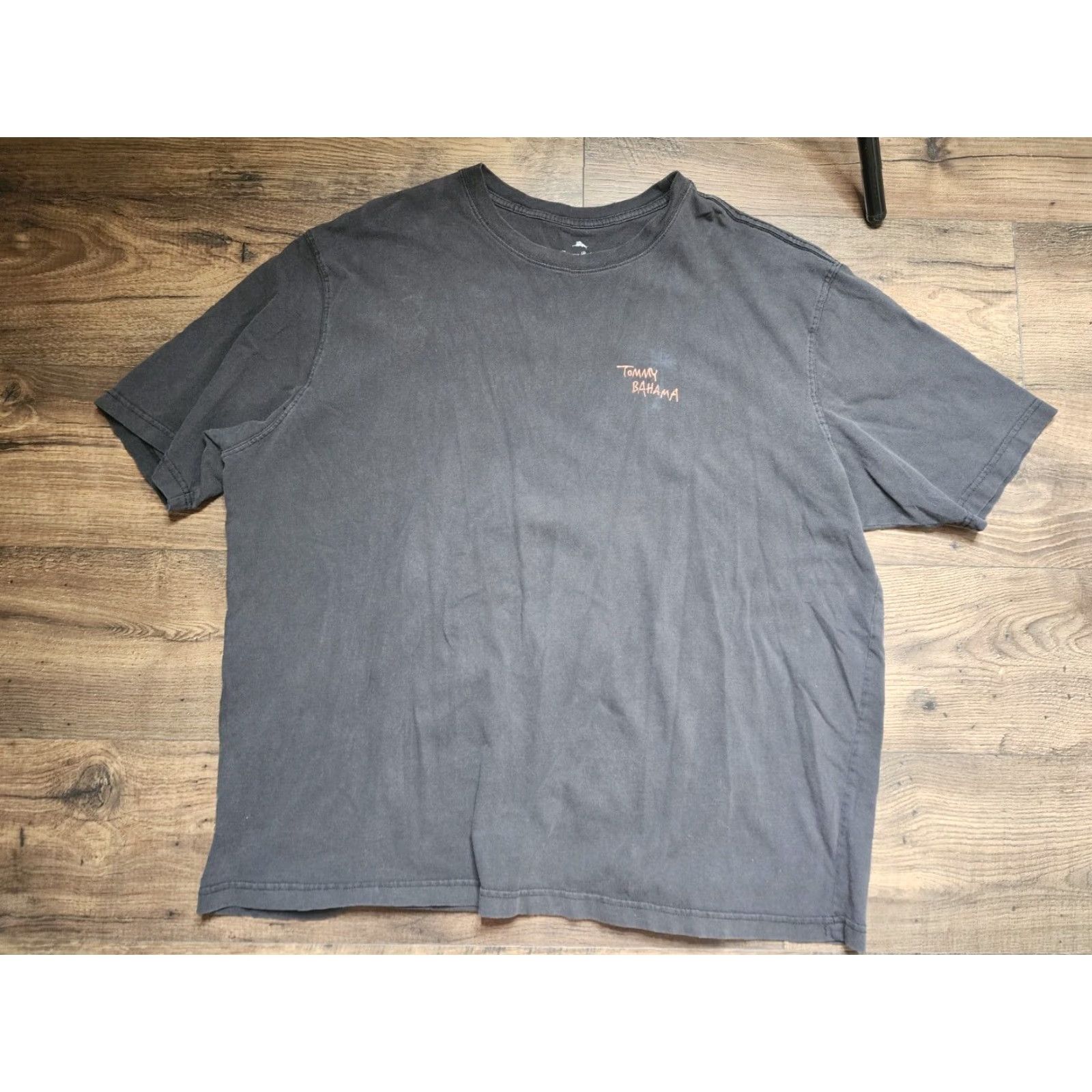 Tommy Bahama VINTAGE Tommy Bahama T Shirt Mens 2XL Crew Neck Short Sleeve Black Toucan Logo Beach Hawaiian 90s? (but avoid adding new details) Size US XXL / EU 58 / 5 - 5 Thumbnail