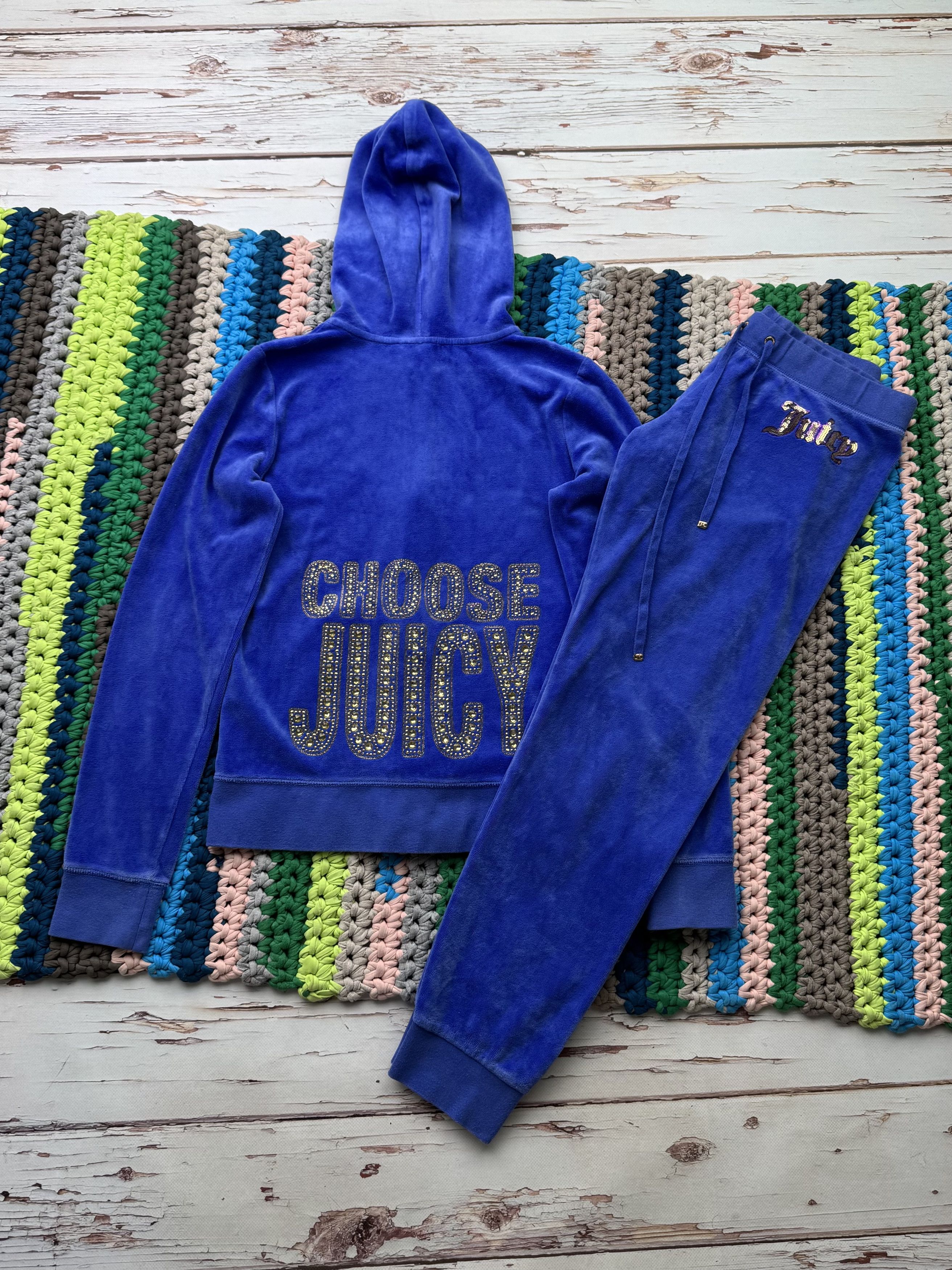 Juicy Couture Juicy Couture Velour Suit (V34)(D10) Size 27" / US 4 / IT 40 - 1 Thumbnail