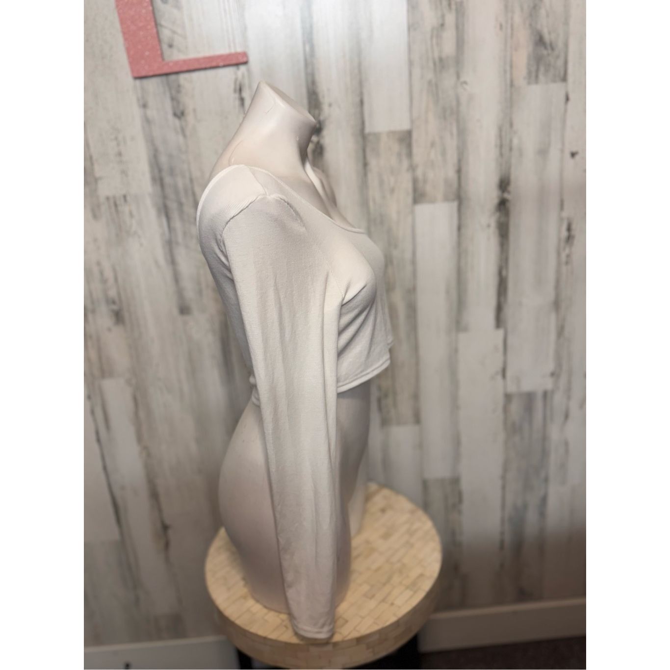Other SHEIN White One-Shoulder Wrap Tie Crop Top Long Sleeve Size Size L / US 10 / IT 46 - 7 Thumbnail
