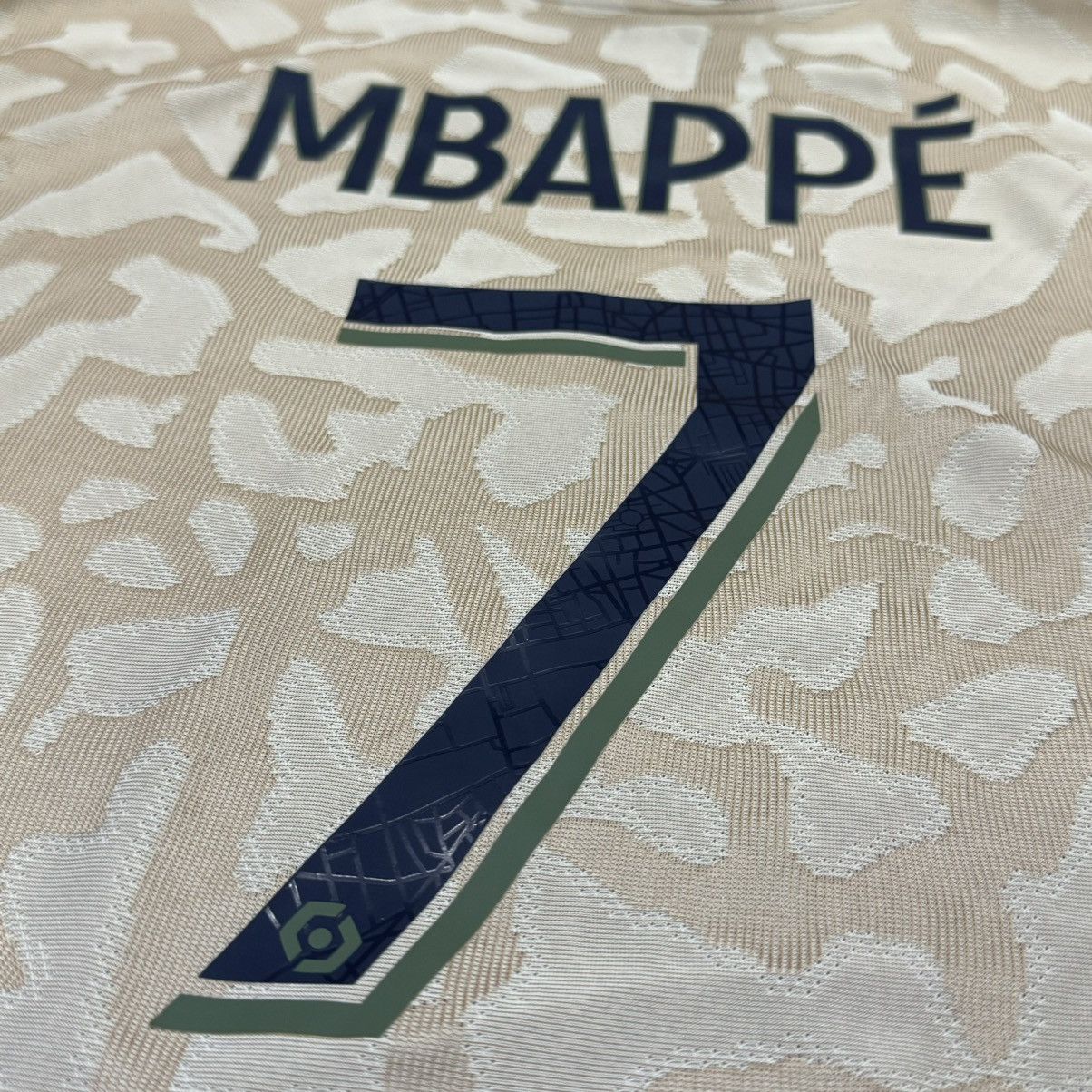 Nike PSG 23/24 player issue fourth shirt #7 Mbappe (bnwt) Size US XL / EU 56 / 4 - 6 Thumbnail