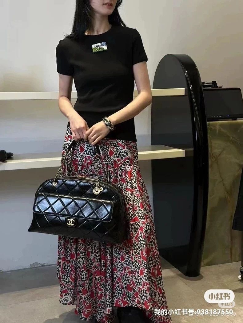 Chanel Chanel Embroidered beaded sequin letter black T-shirt Size XXS / US 00 / IT 34 - 9 Thumbnail