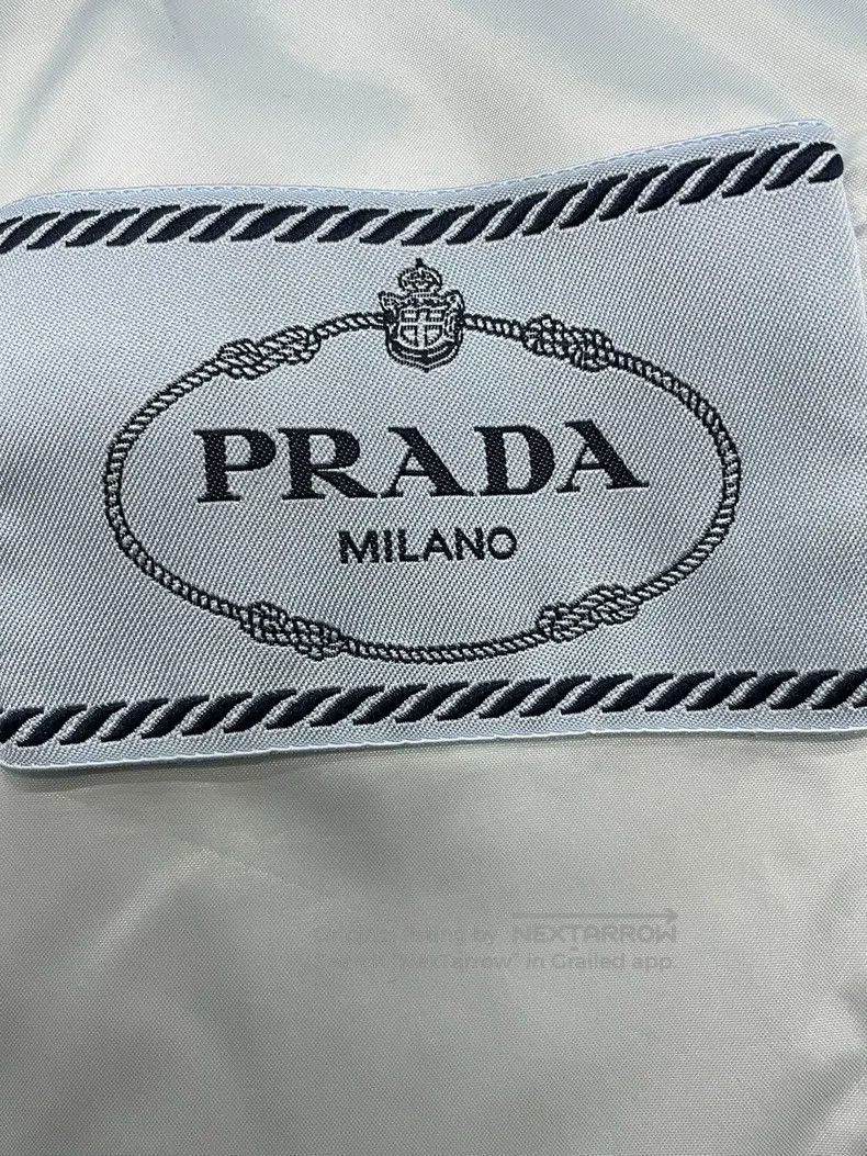 Prada Prada Blue triangle label two-wear shorts down jacket Size S / US 4 / IT 40 - 4 Thumbnail