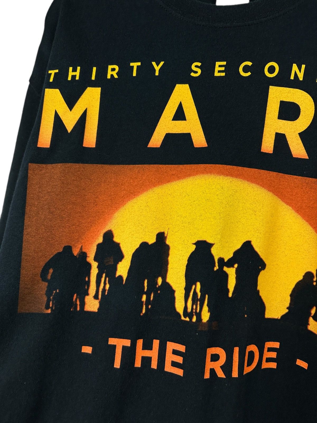 Band Tees Vintage 2010 Thirty Seconds To Mars The Ride Band T-Shirt Size US L / EU 52-54 / 3 - 5 Thumbnail