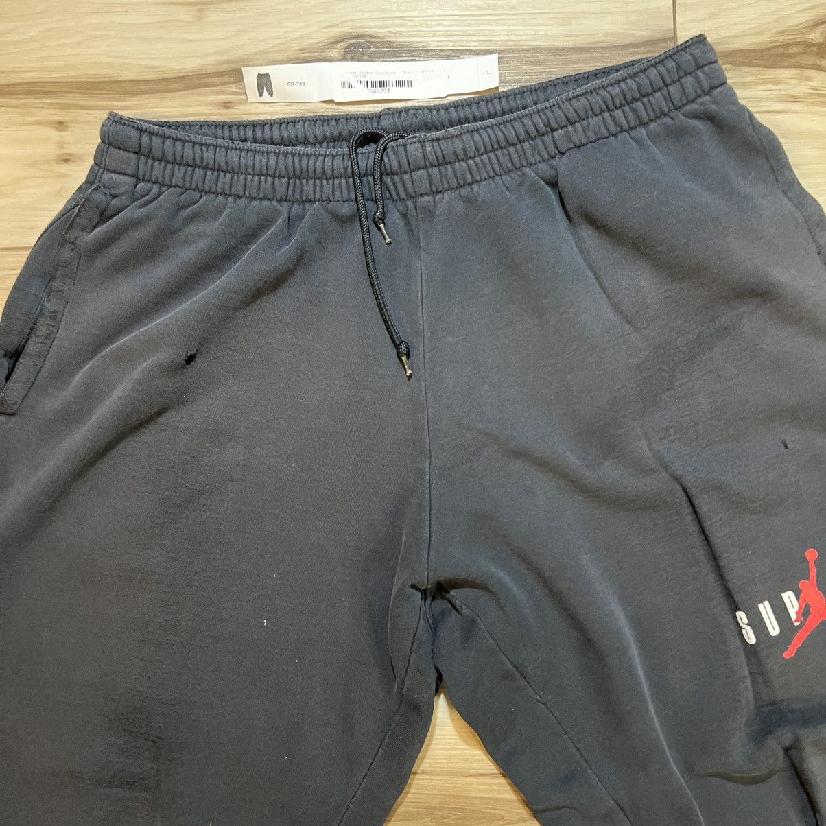 Jordan Brand × Supreme Supreme Jordan Sweatpants Owned by Salehe Bembury Size US 34 / EU 50 - 4 Thumbnail