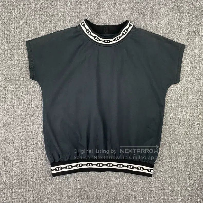 Hermes Hermes Black Chain-Trimmed Round Neck Short Top Size XS / US 0-2 / IT 36-38 - 1 Thumbnail