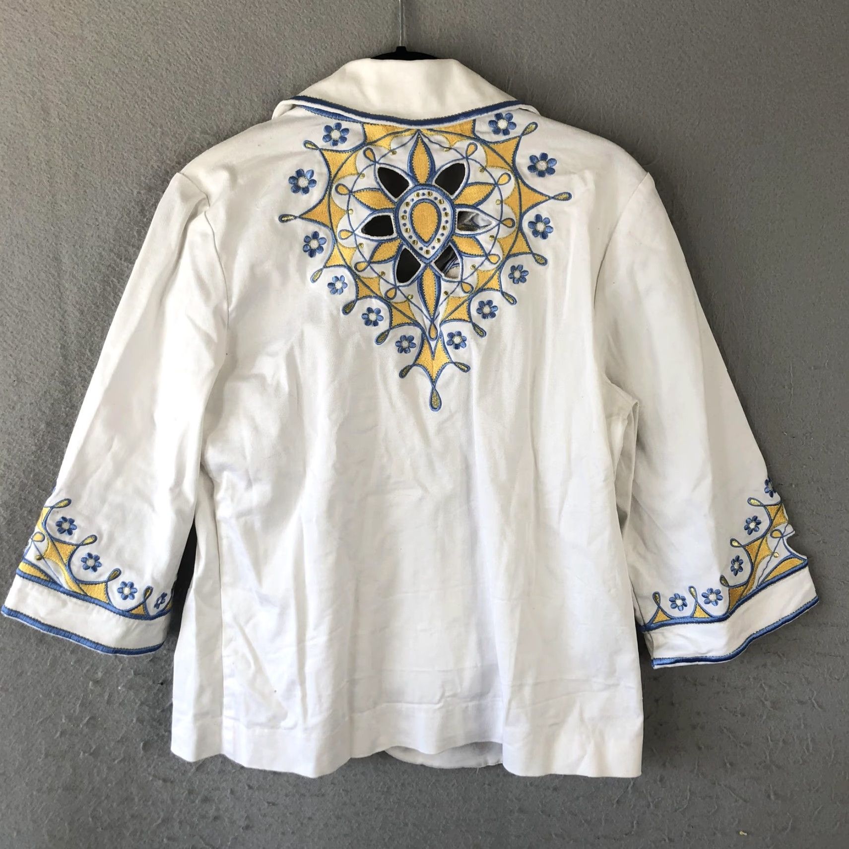 Bob Mackie Bob Mackie Jacket Womens XS Floral Embroidered Zip Wearable Art Size XS / US 0-2 / IT 36-38 - 2 Thumbnail