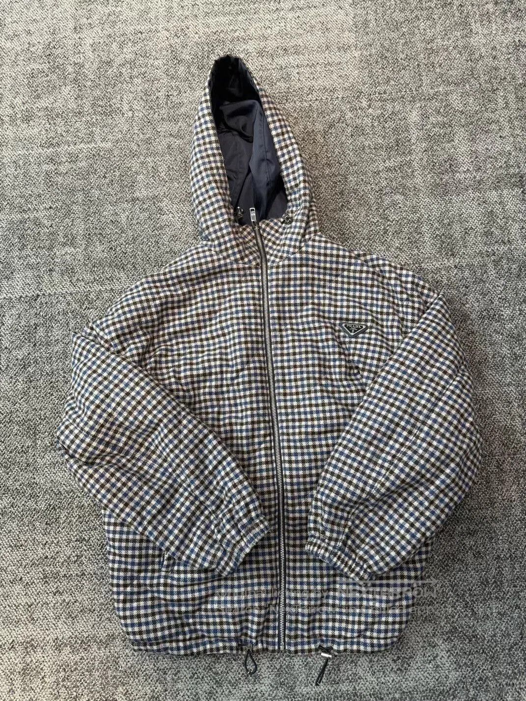 Prada Prada Regenerated Nylon Jacket. Size S / US 4 / IT 40 - 2 Thumbnail