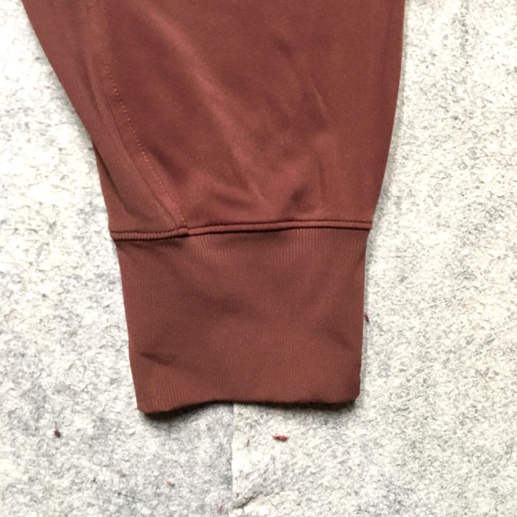 Athleta Athleta Jogger Pants Womens L Red Stripe Zip Pocket Venice Velvet Stripe Jogger, 28 in Inseam, Performance, Casual Size 36" / US 14 / IT 50 - 2 Thumbnail