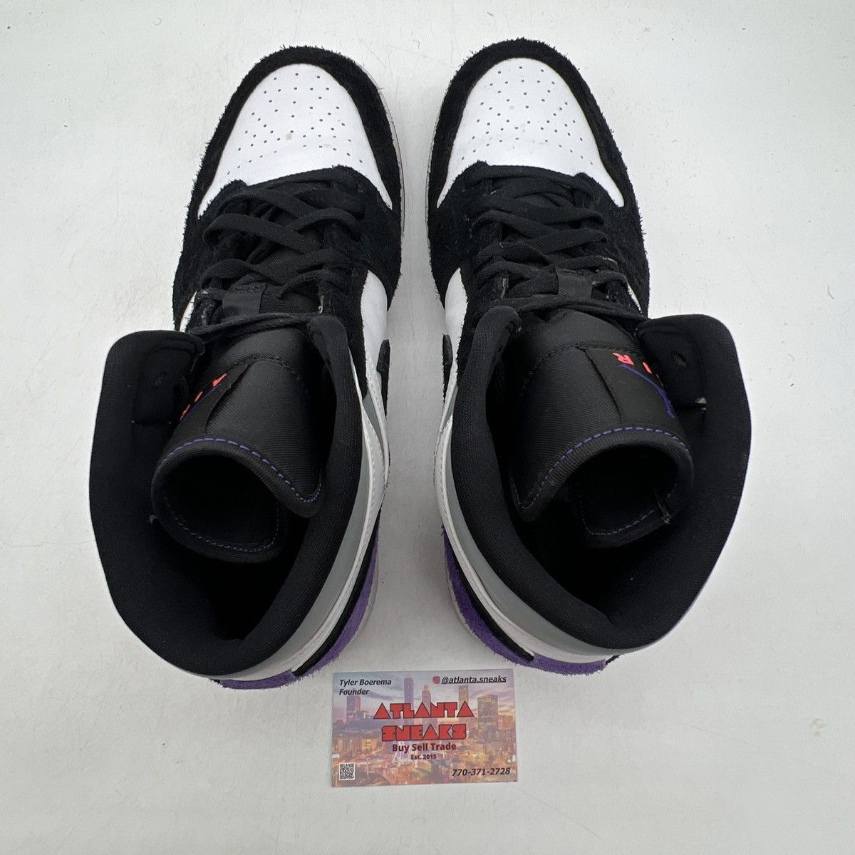 Nike Air Jordan 1 mid varsity purple Size US 13 / EU 46 - 6 Thumbnail