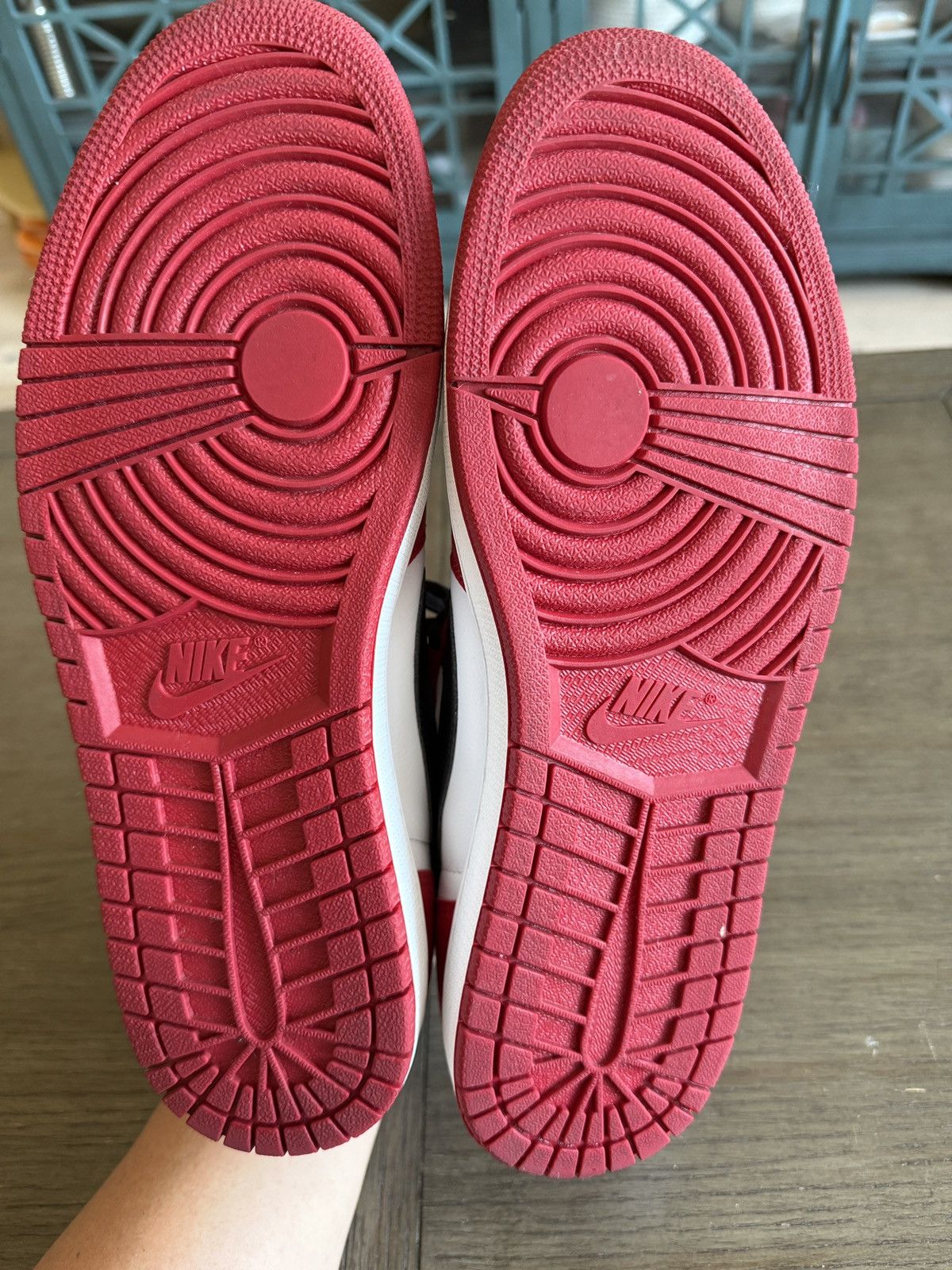 Jordan Brand 705329 600 Air Jordan 1 Retro Low OG 'Chicago' 2016 Size 11 Size US 11 / EU 44 - 6 Thumbnail