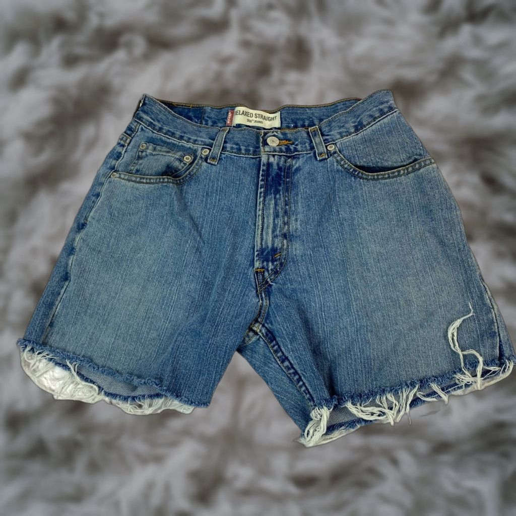 Levi's VINTAGE Levis 559 Relaxed Bermuda Jean Shorts Mens W30 Medium Blue 90s Outdoor 5-Pocket Design Zipper Button 3 in Inseam Denim Cotton Slim? Size US 30 / EU 46 - 1 Thumbnail