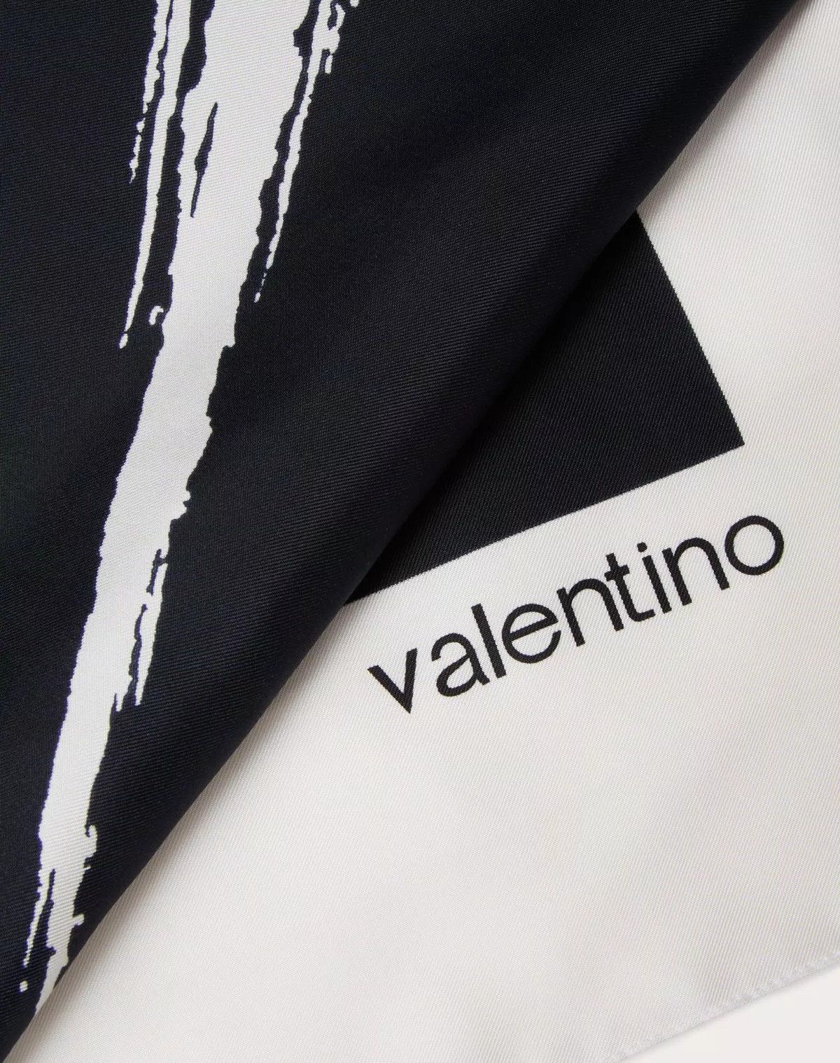 Valentino oc11z0725 Size:OS/ Silk Scarf in Black/White Size ONE SIZE - 3 Thumbnail