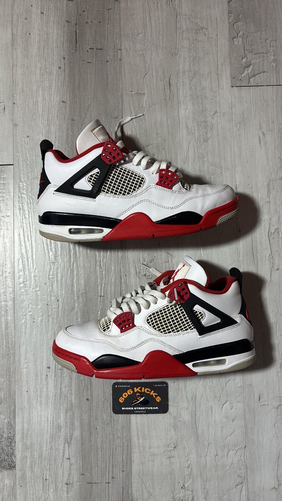 Jordan Brand Air Jordan 4 Retro Fire Red | Size 10.5 Size US 10.5 / EU 43-44 - 1 Thumbnail