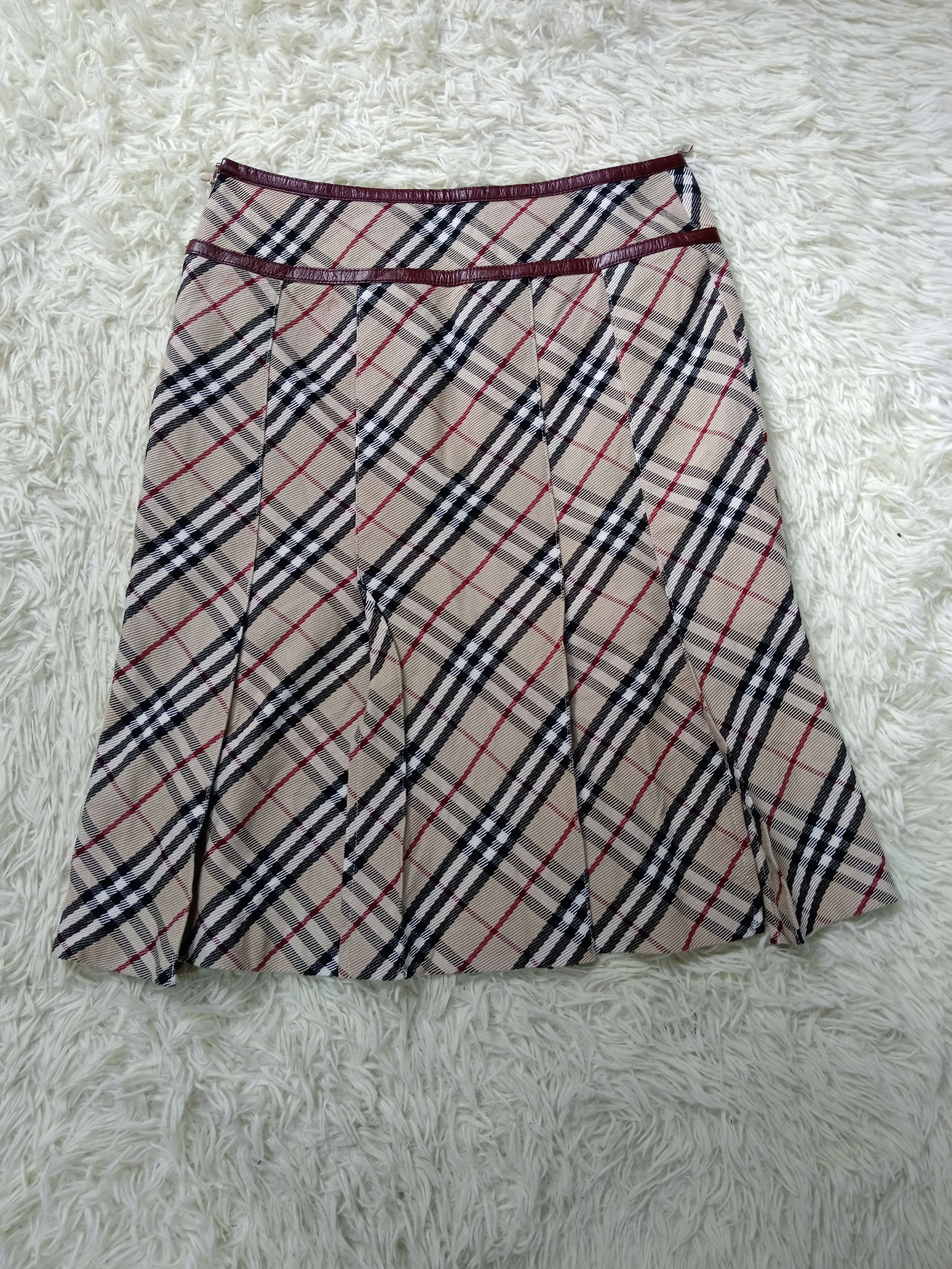 Burberry BURBERRY NOVE CHECK SKIRT Size 27" / US 4 / IT 40 - 2 Thumbnail