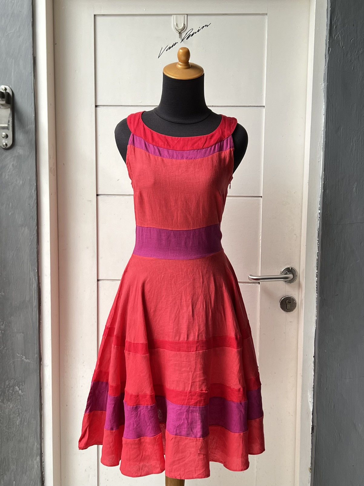 Sandro Sandro Ferrone Red Midi Dress Size XS / US 0-2 / IT 36-38 - 1 Thumbnail