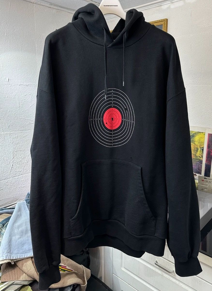 Vetements 19ss bullseye destroys hoodie - DMC - Tops 