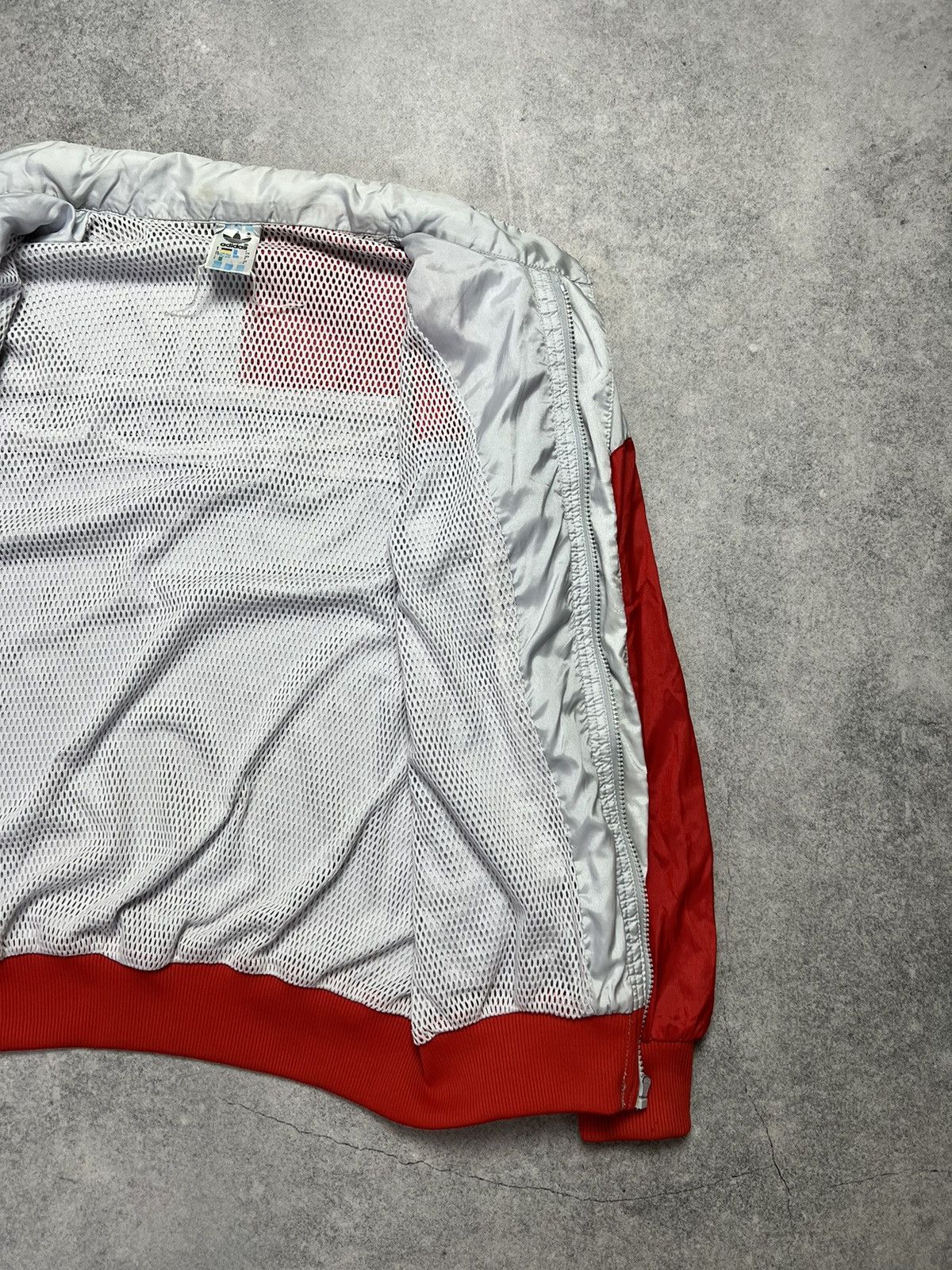 Vintage Vintage 90s Adidas Retro Nylon Track Suit Drill Y2K Jacket Size US S / EU 44-46 / 1 - 7 Thumbnail