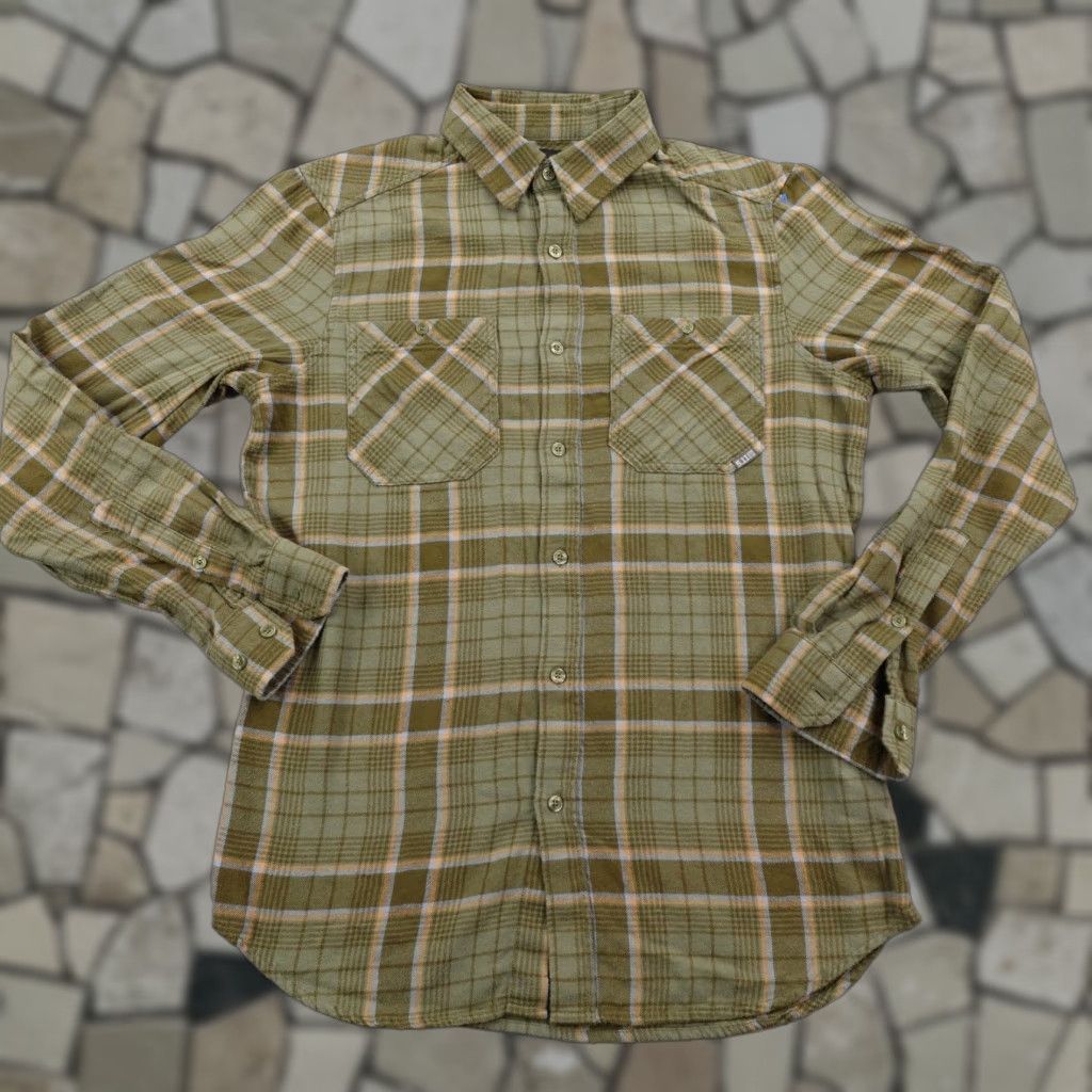 Vintage 5.11 Tactical Shirt Mens Small Green Plaid Flannel Button-Up Utility Outdoors Shirt Size US S / EU 44-46 / 1 - 1 Thumbnail