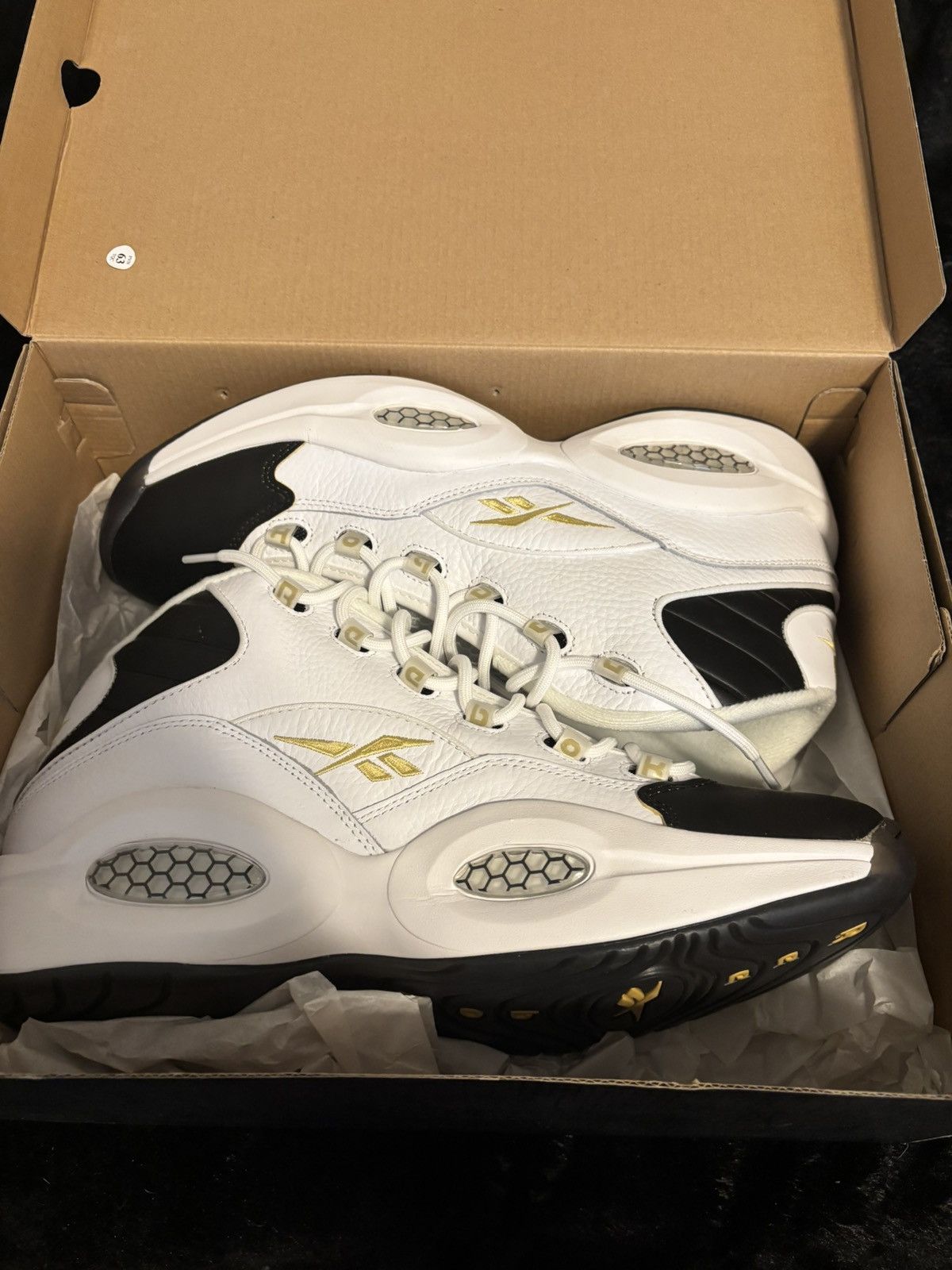 Reebok question mid “respect my shine”