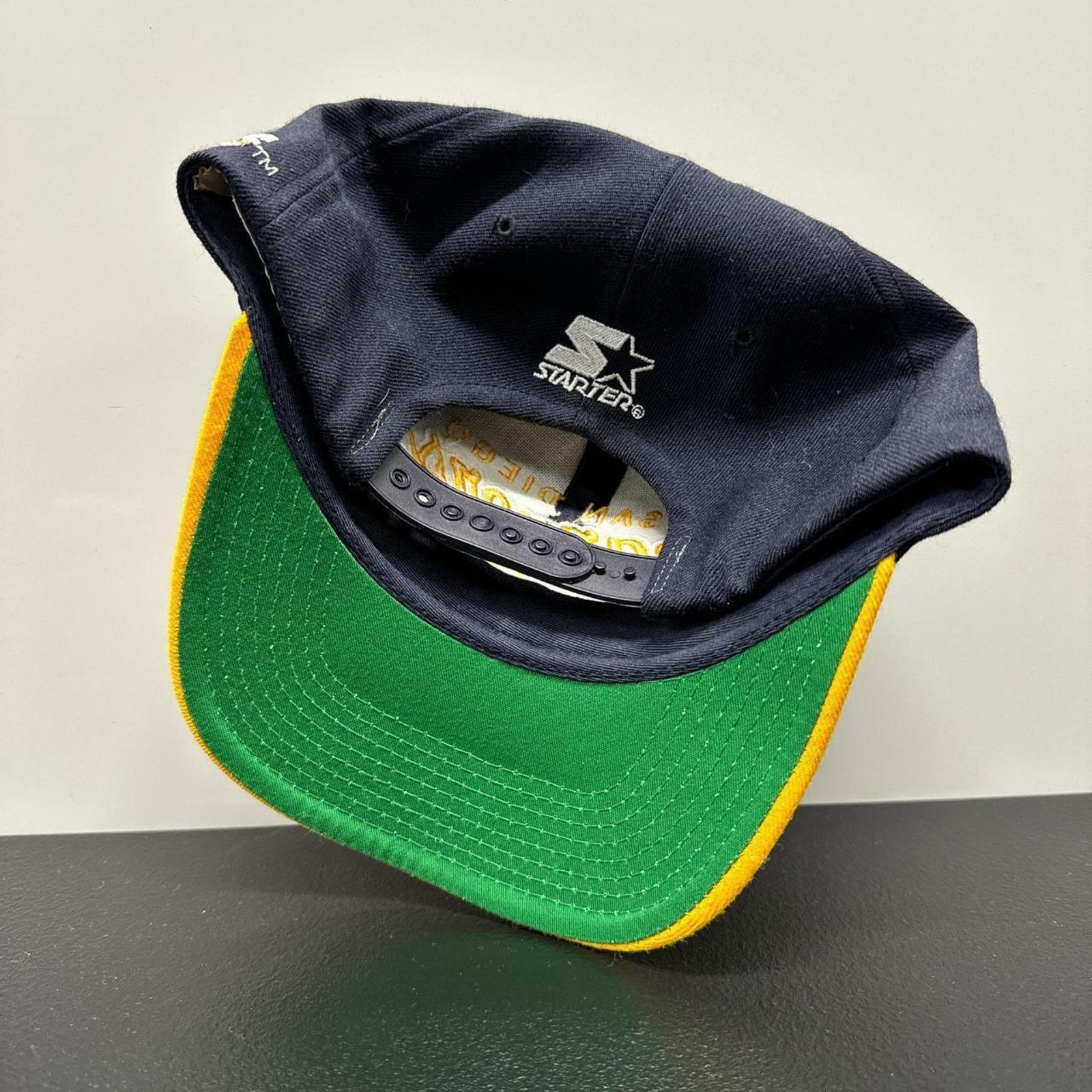 Starter × Vintage Starter San Diego Chargers Vintage 90s Wool SnapBack Hat Size ONE SIZE - 3 Thumbnail