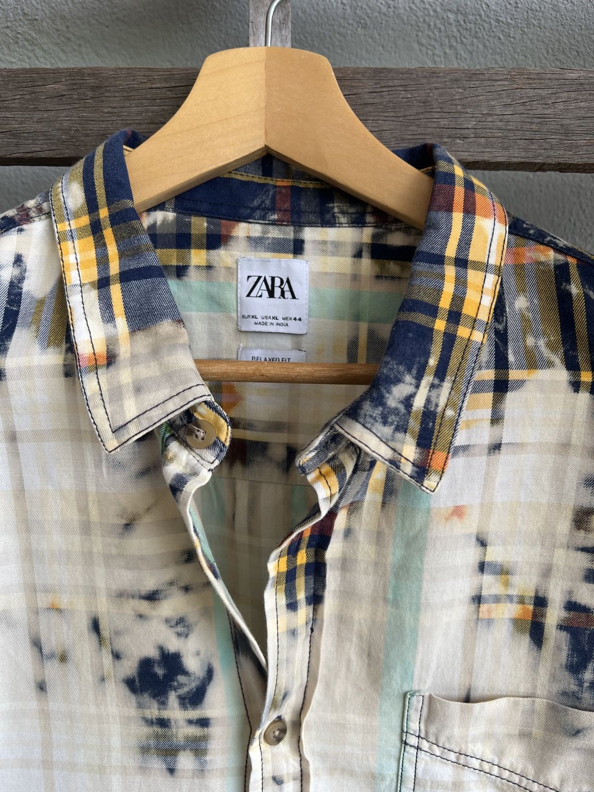 Zara Zara multicoloured checkered shirt with a bleach-dyed finish Size US L / EU 52-54 / 3 - 5 Thumbnail
