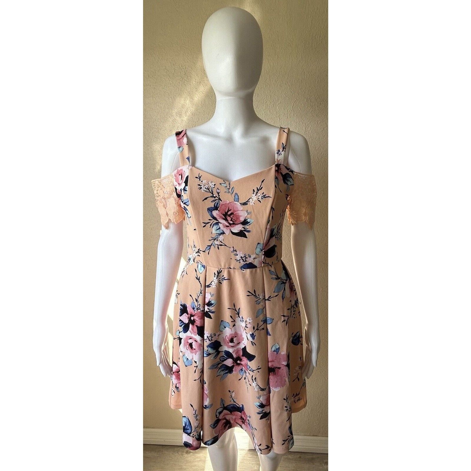 Other Francesca’s | Light Pink Floral Sundress Pleated Dress | XS Size XS / US 0-2 / IT 36-38 - 1 Thumbnail
