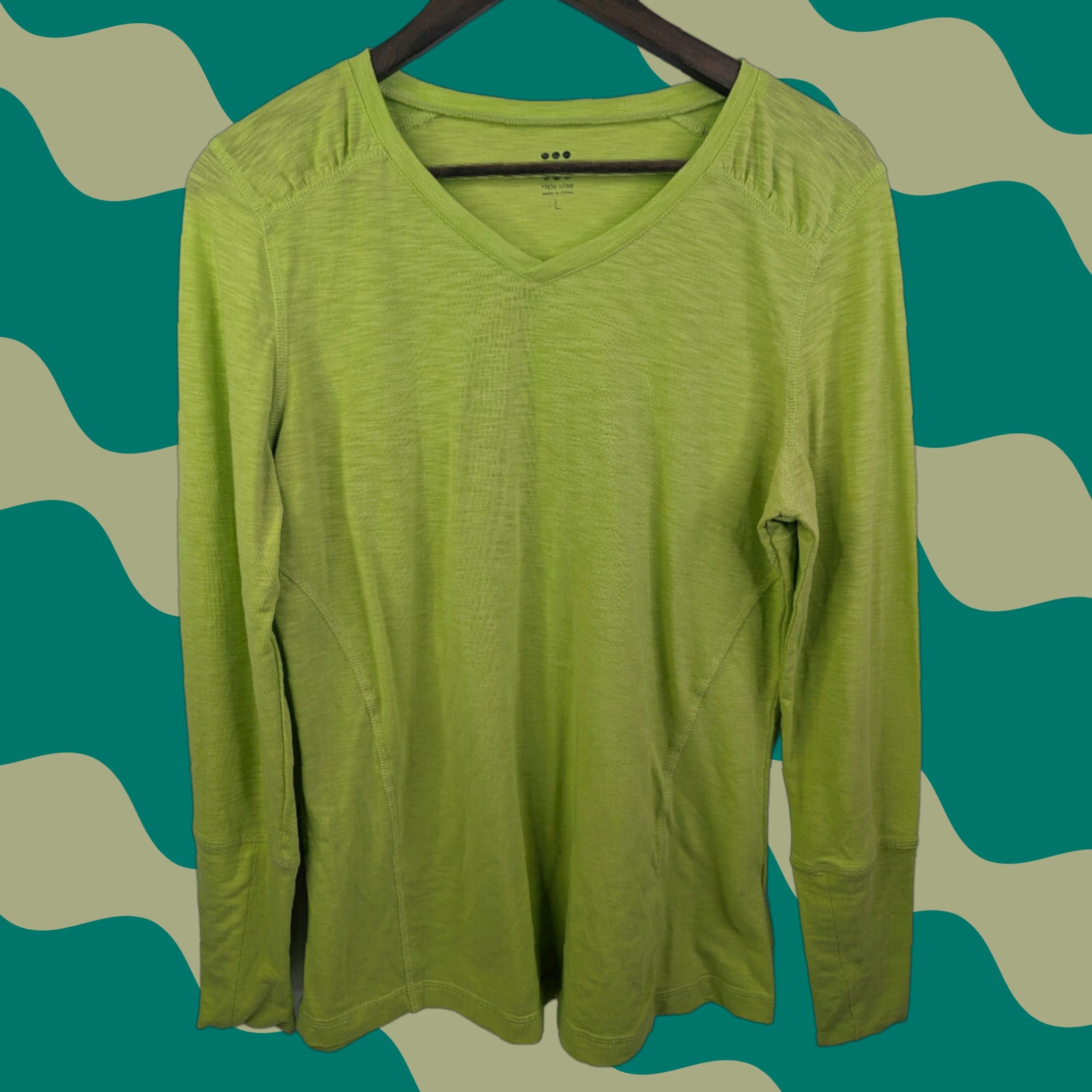 Vintage Title Nine Matahari Womens Lime Green V-Neck Long Sleeve Top L Blouse Shirt Athletic Size L / US 10 / IT 46 - 1 Thumbnail